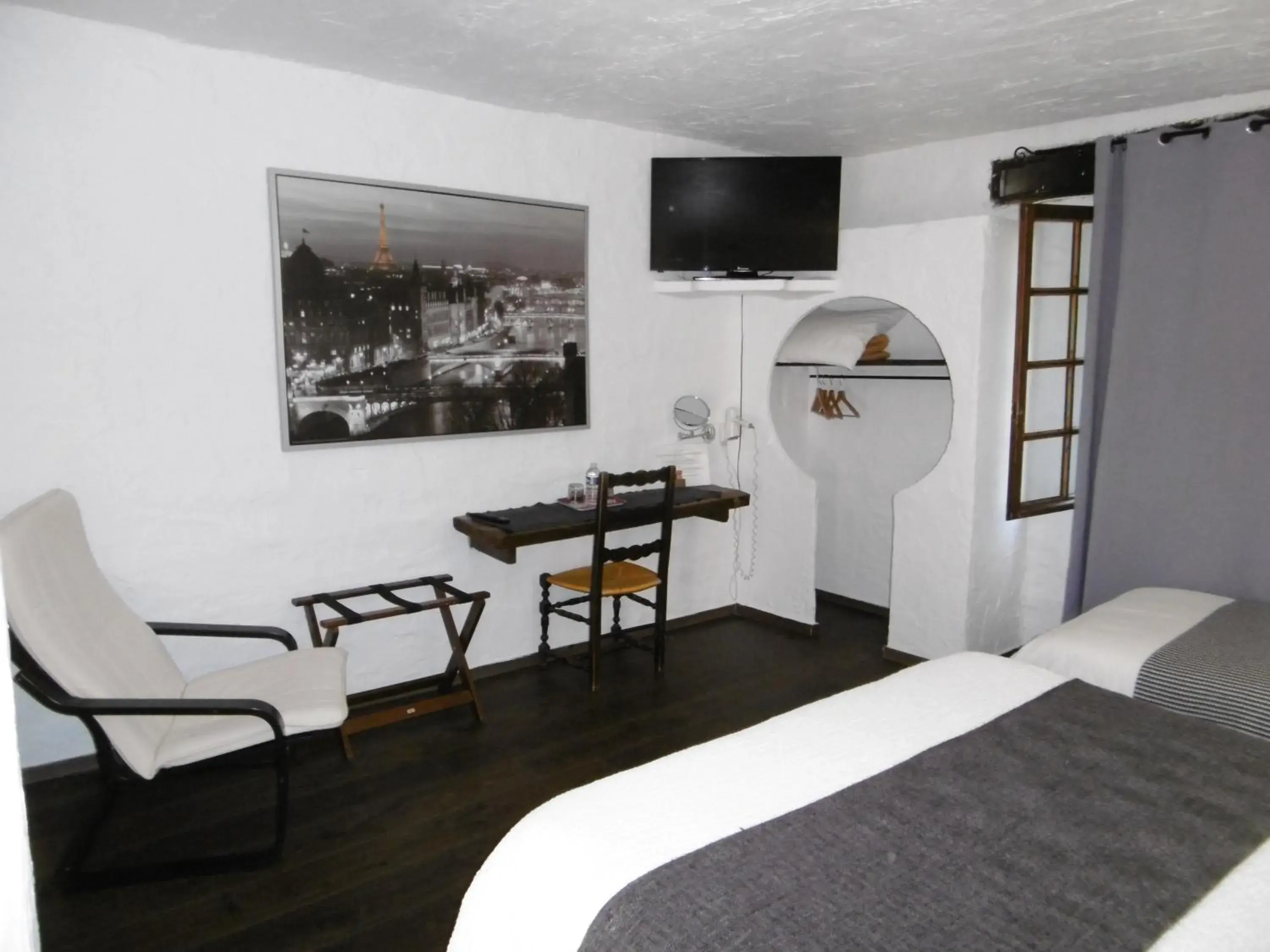 Triple Room in Le Relais Des Vieilles Postes Triple Room in Le Relais Des Vieilles Postes