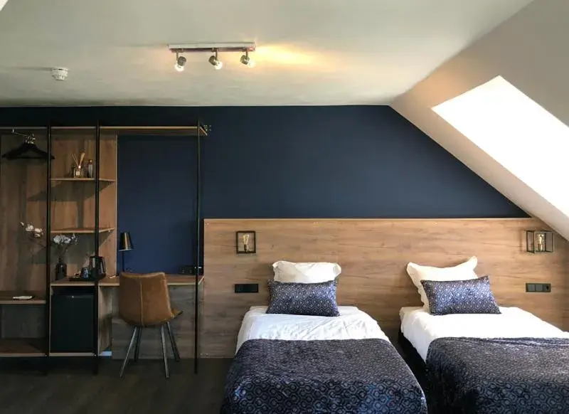 Triple Room - single occupancy in Tasty World Triple Room - single occupancy in Tasty World