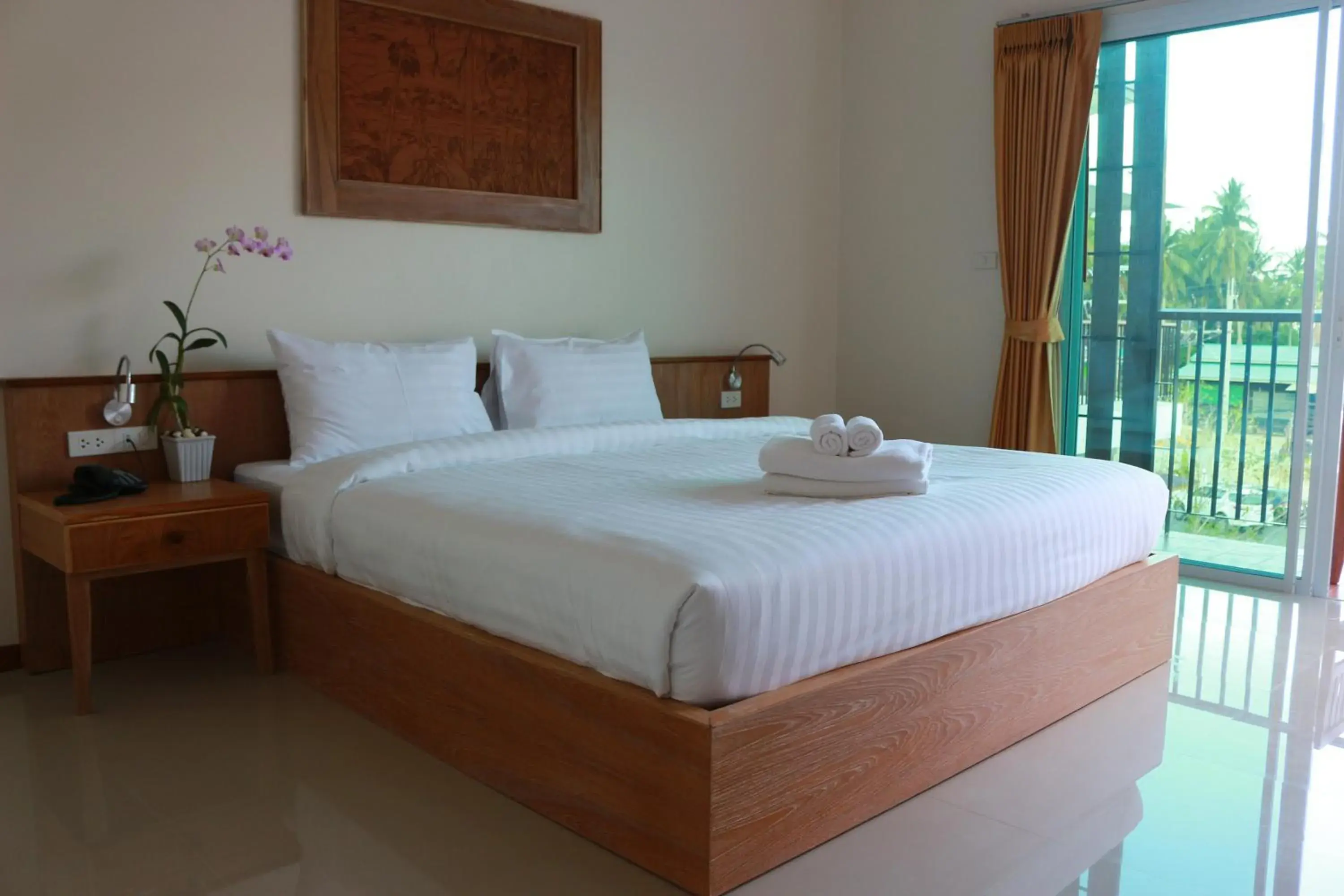 Double Room with Balcony in Crystal Lamai Hotel Double Room with Balcony in Crystal Lamai Hotel