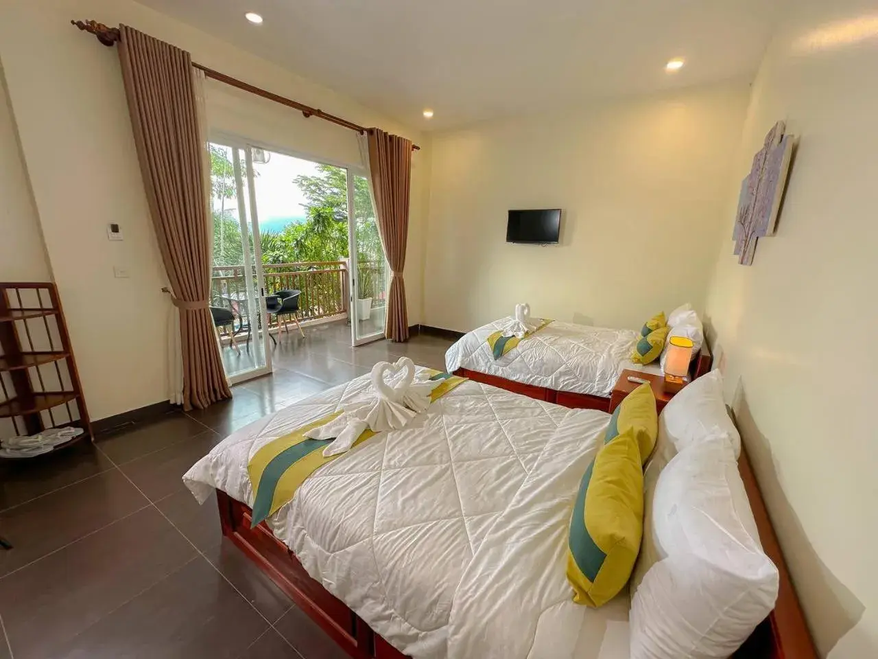 Twin Room in Summer Resort Twin Room in Summer Resort