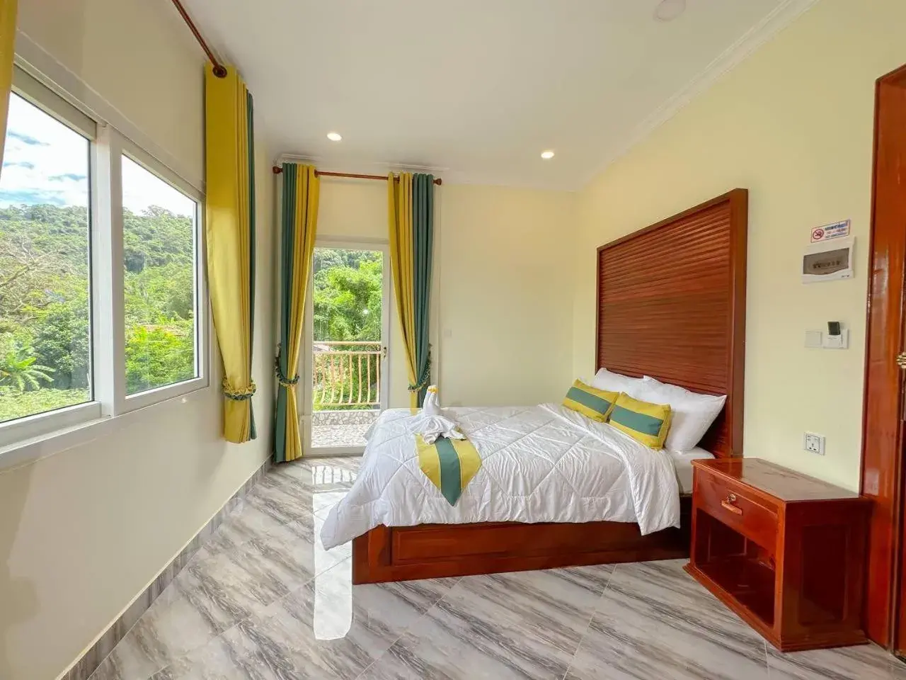 Budget Double Room - single occupancy in Summer Resort Budget Double Room - single occupancy in Summer Resort