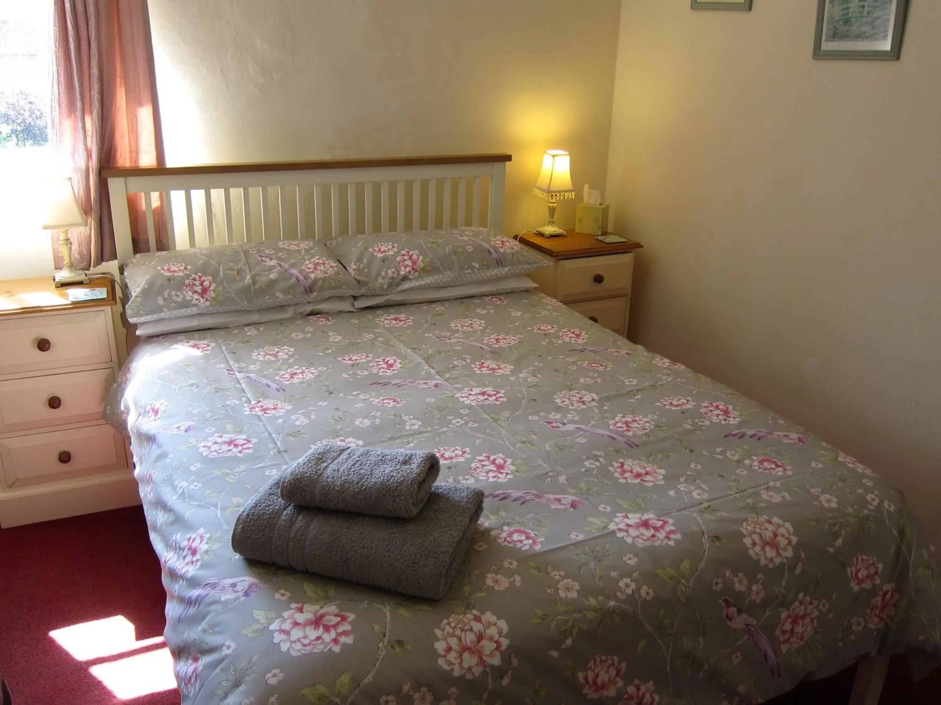 Double Room with Private Bathroom in Black Swan Guest House Double Room with Private Bathroom in Black Swan Guest House