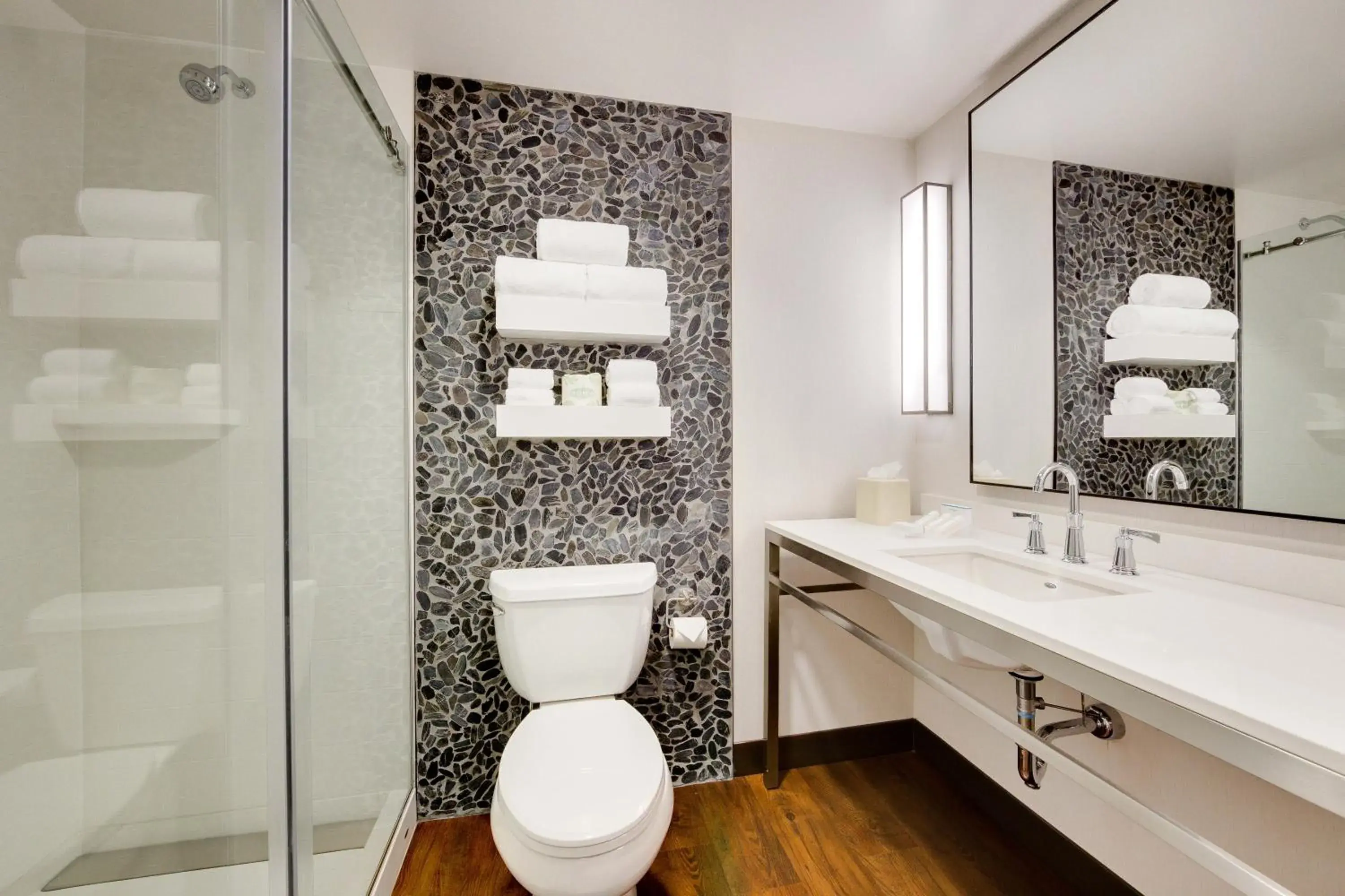 Premium Queen Room with Two Queen Beds in Hilton Garden Inn North Houston Spring Premium Queen Room with Two Queen Beds in Hilton Garden Inn North Houston Spring