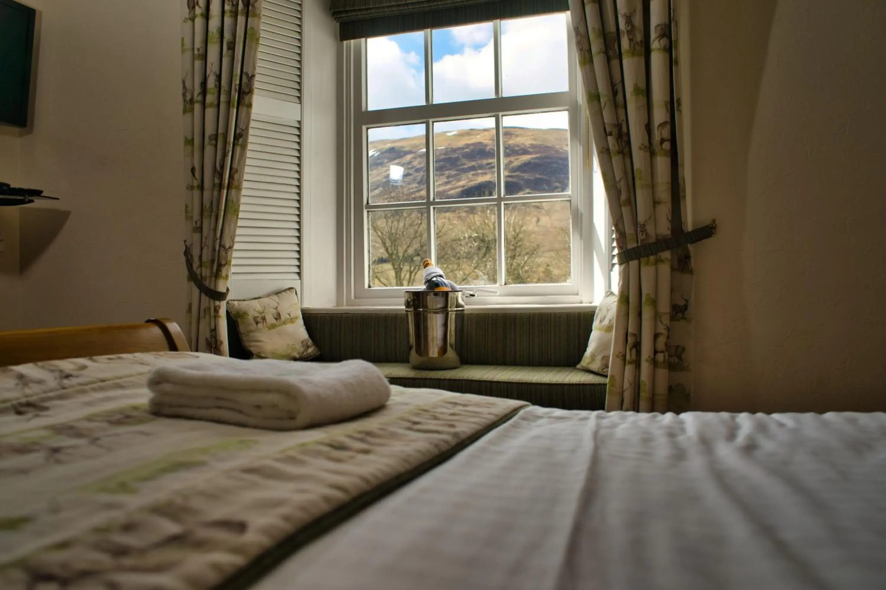 Superior Double Room in Glen Clova Hotel & Luxury Lodges Superior Double Room in Glen Clova Hotel & Luxury Lodges