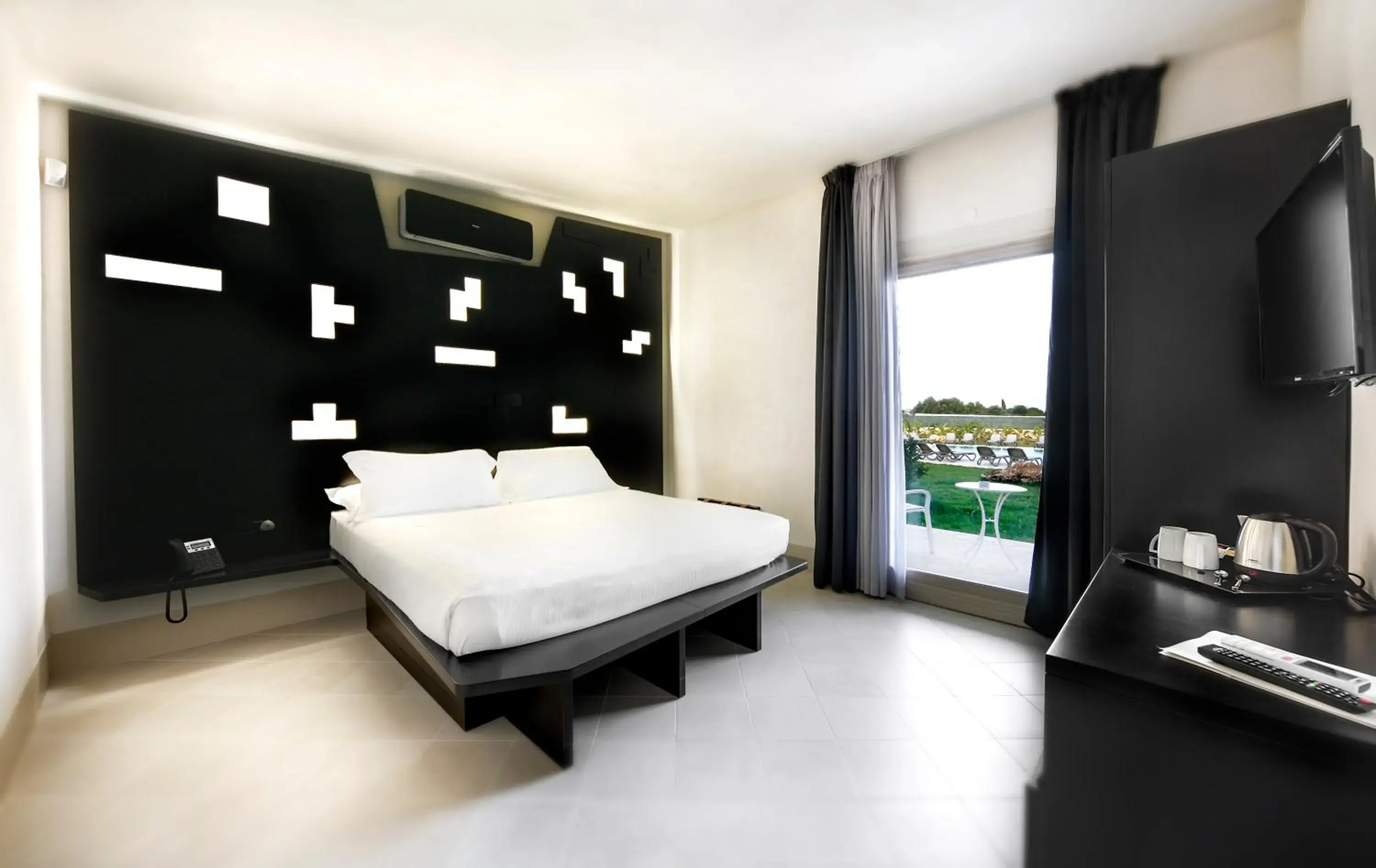 Deluxe Double or Twin Room with Pool View - single occupancy in Addauro Resort Deluxe Double or Twin Room with Pool View - single occupancy in Addauro Resort