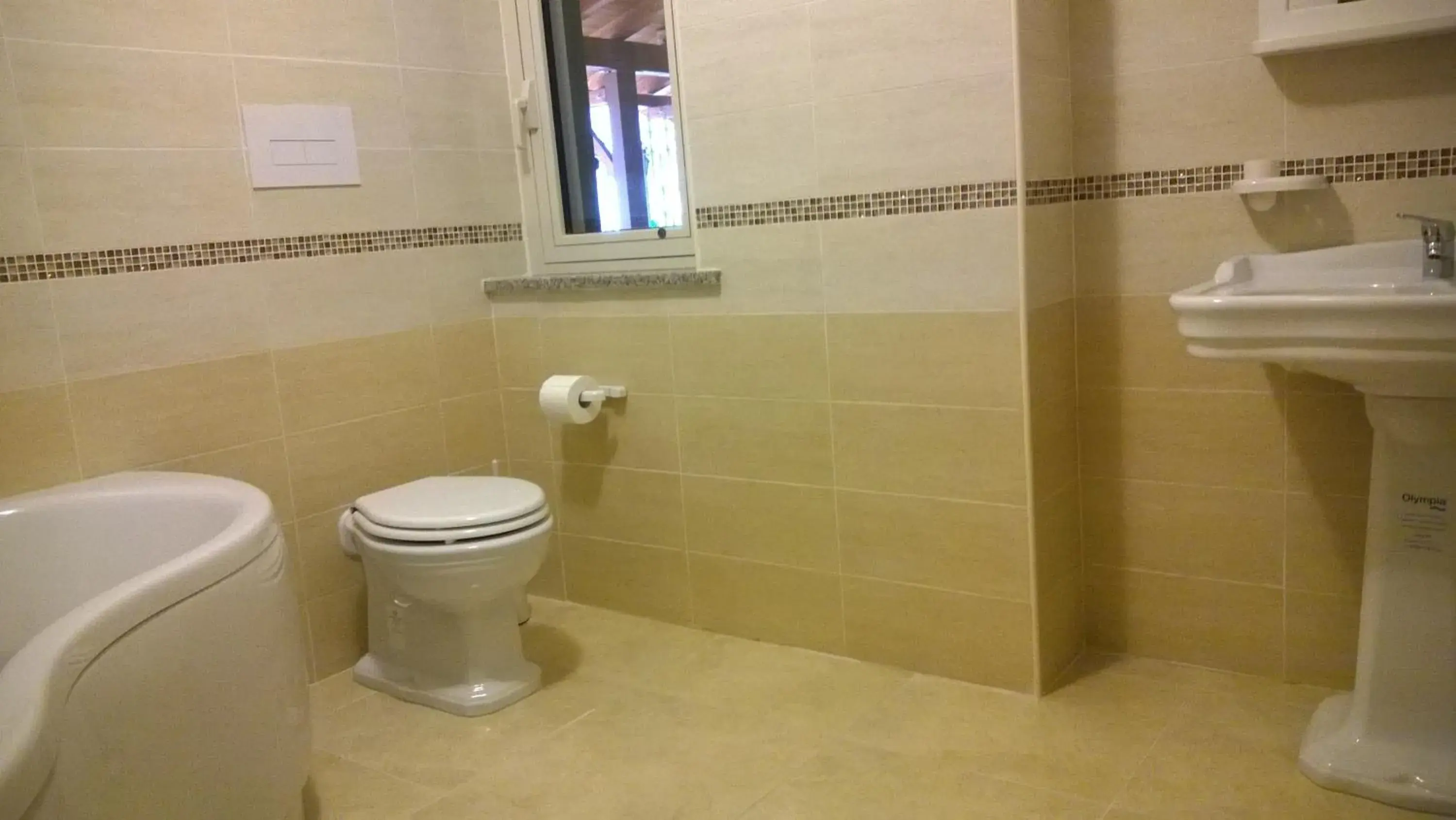 Double Room with Shared Bathroom in Il Bel Risveglio Double Room with Shared Bathroom in Il Bel Risveglio