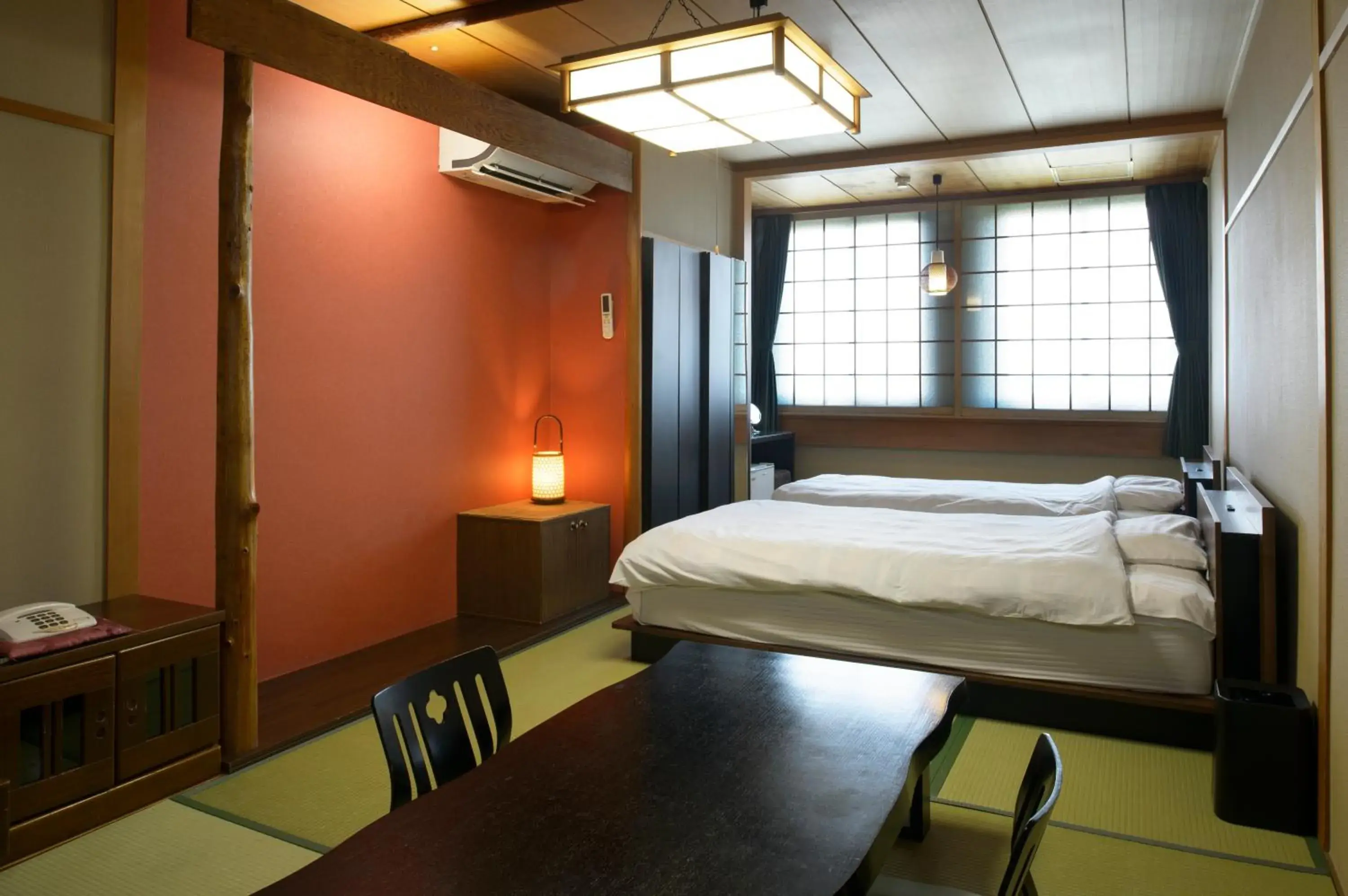 Japanese-Style Room with Shared Bathroom - single occupancy in Yadoya Tsubaki Japanese-Style Room with Shared Bathroom - single occupancy in Yadoya Tsubaki