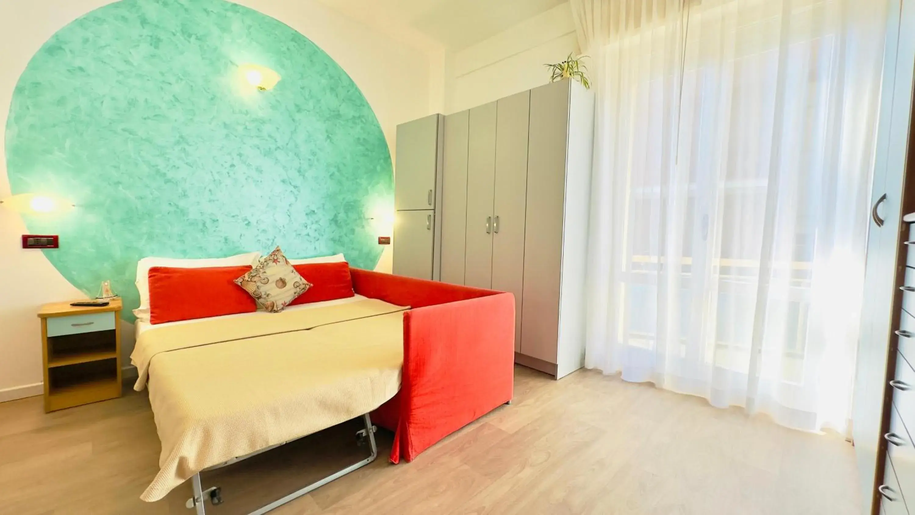 Apartment with Balcony in Residence & Suites Apartment with Balcony in Residence & Suites