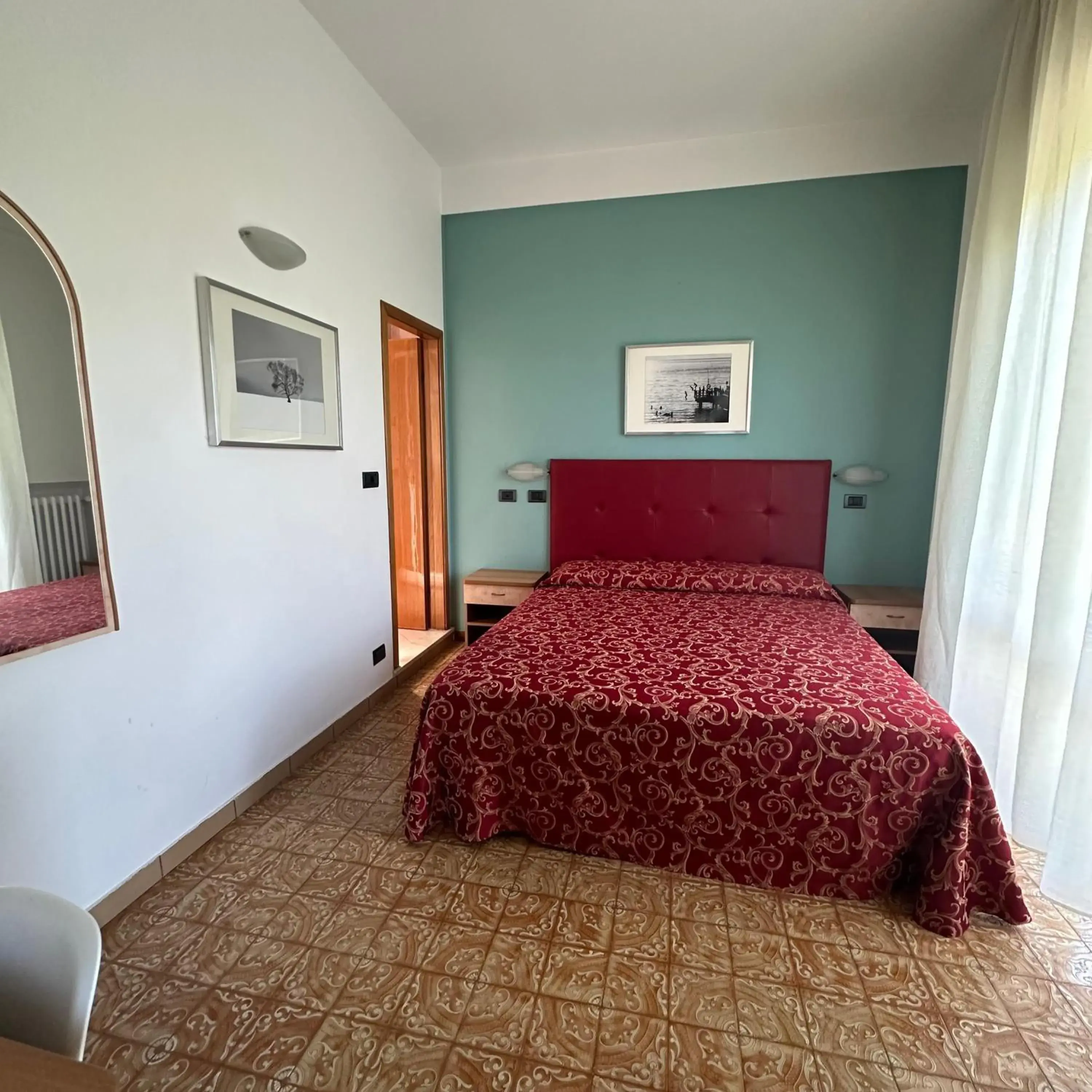 Standard Double or Twin Room with Balcony in Residence & Suites Standard Double or Twin Room with Balcony in Residence & Suites