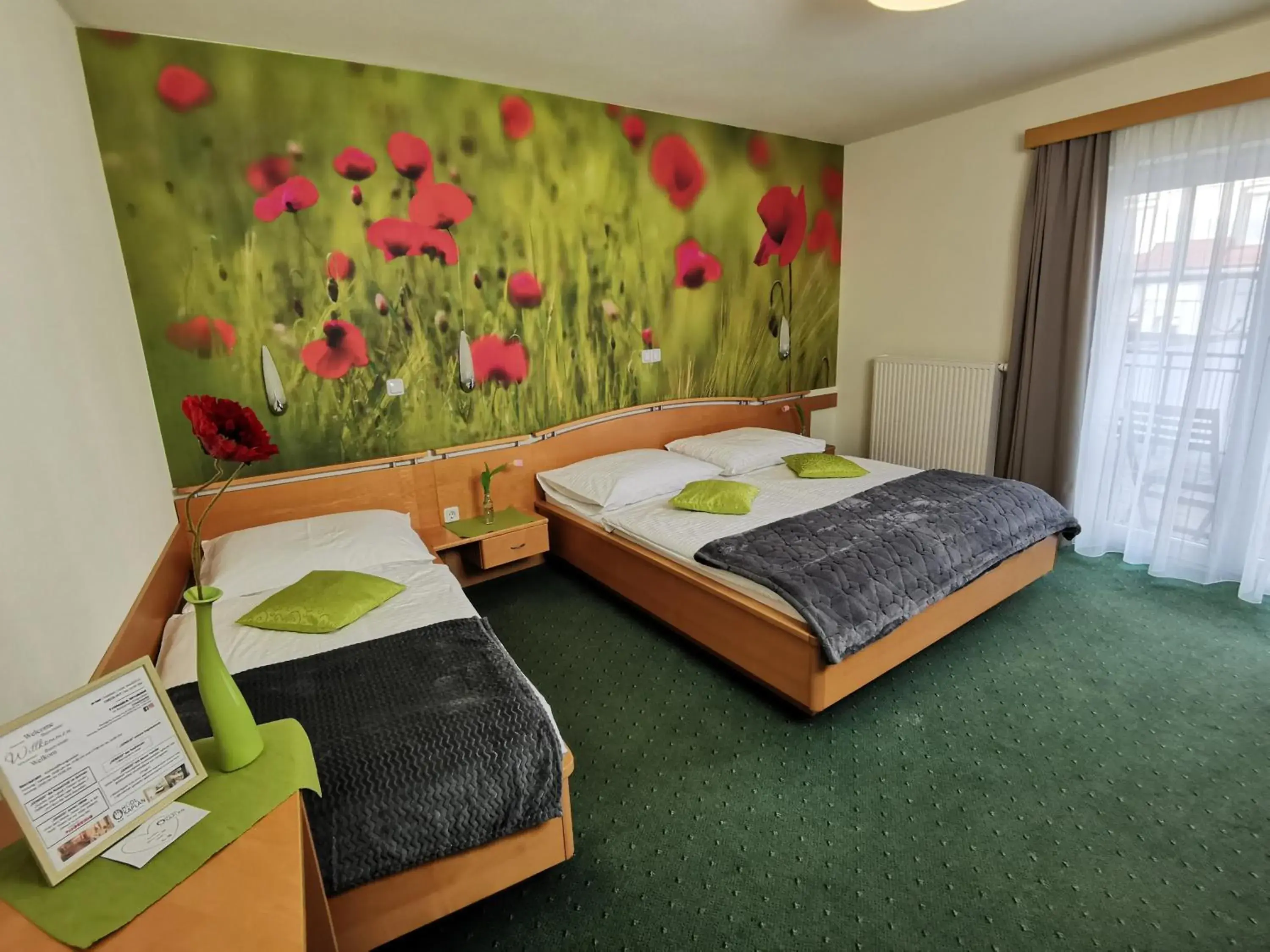 Triple Room - single occupancy in Hotel & Wirtshaus Hödl-Kaplan Triple Room - single occupancy in Hotel & Wirtshaus Hödl-Kaplan