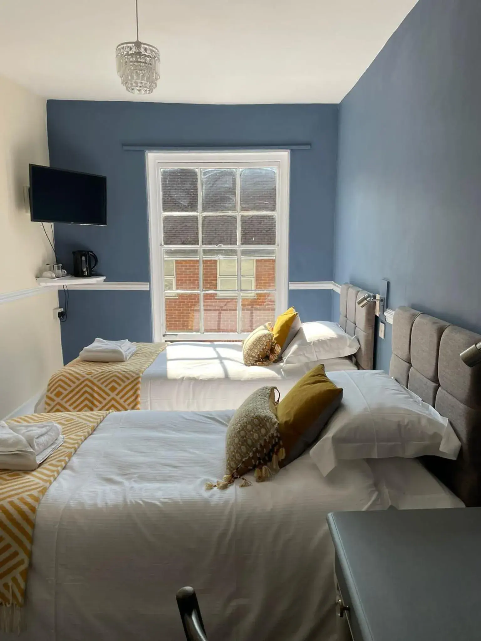 Standard Twin Room in The White Hart Standard Twin Room in The White Hart