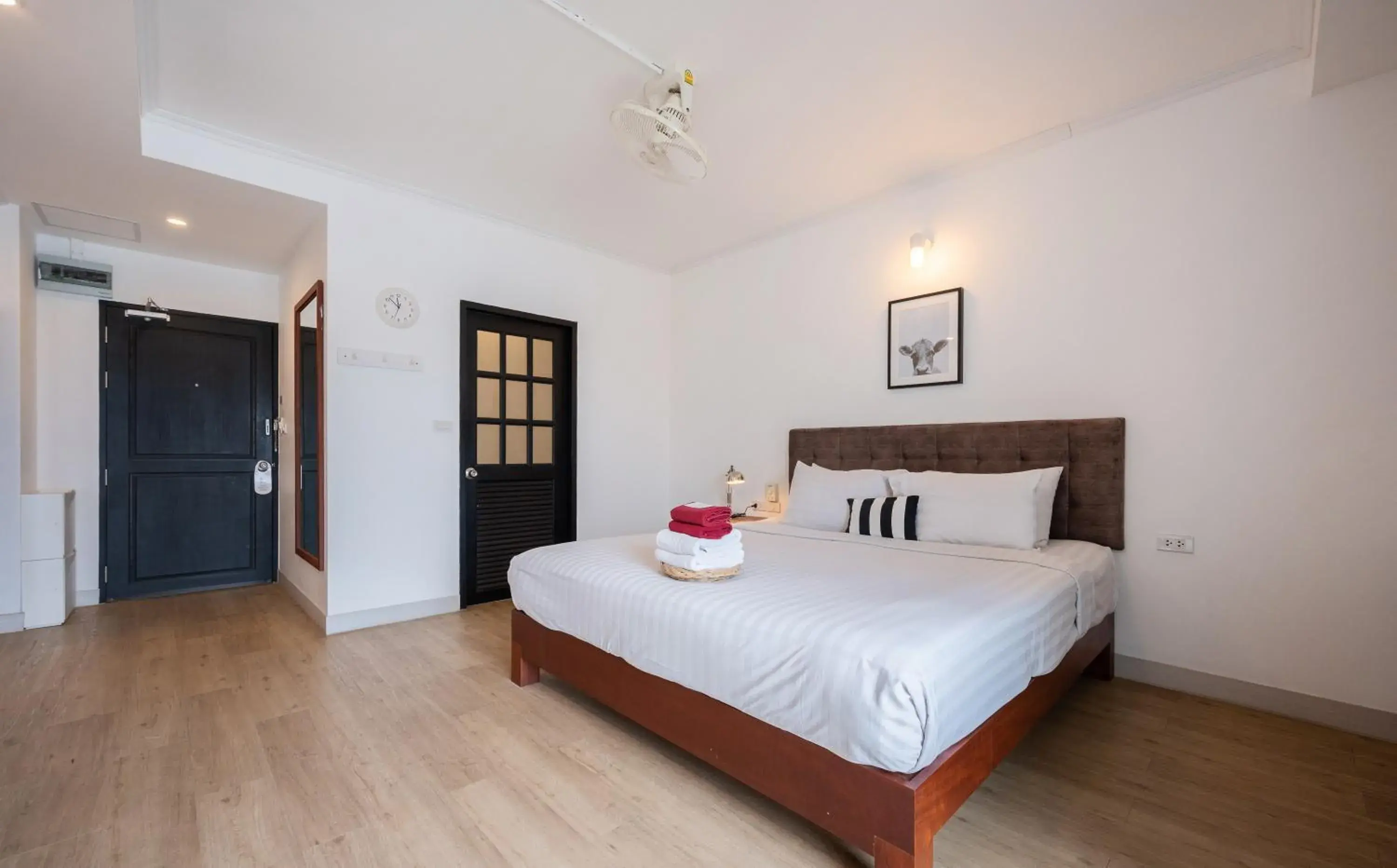 Superior King Room in The Corner Lodge Superior King Room in The Corner Lodge