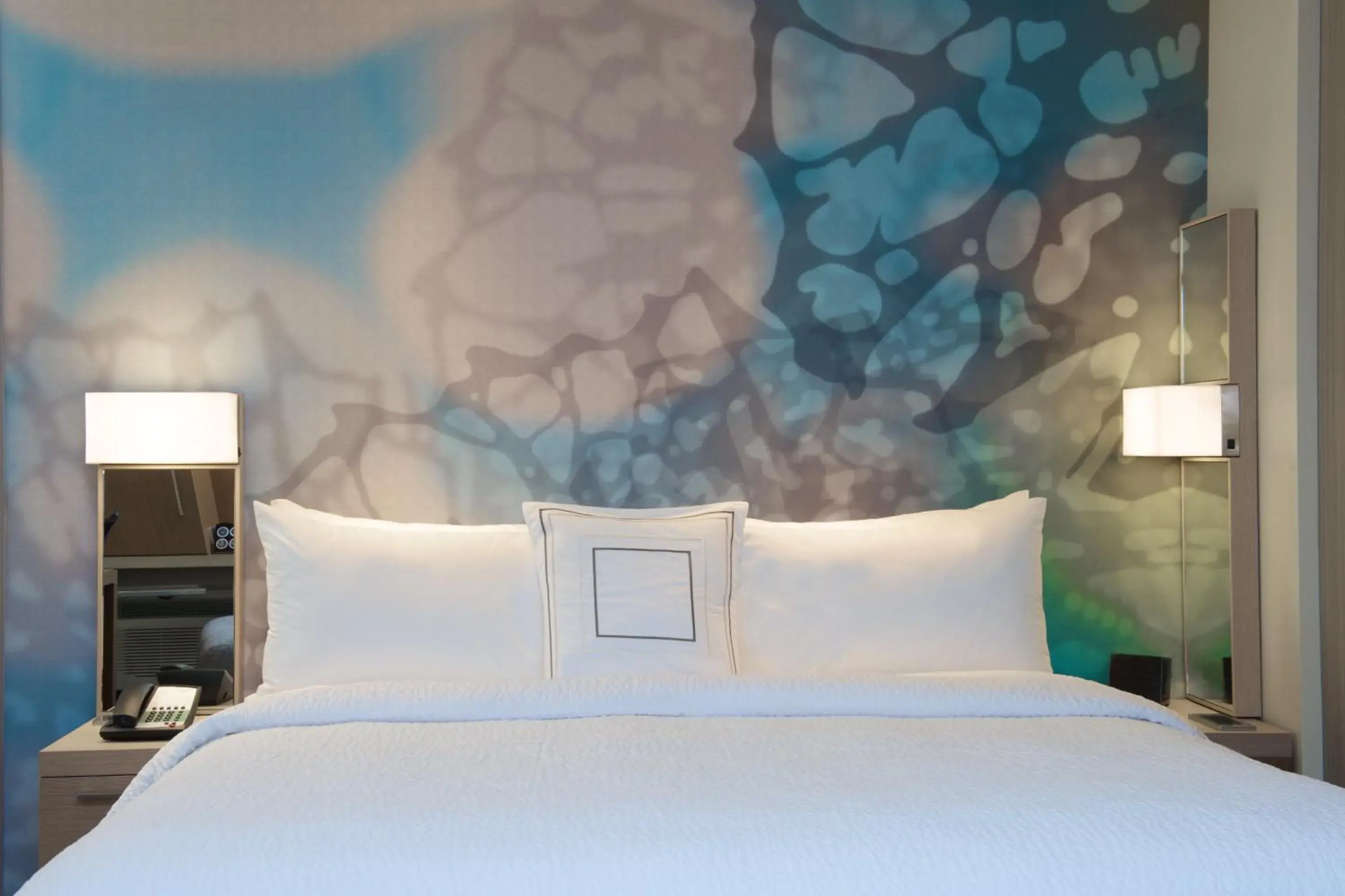 King Room in Courtyard by Marriott Seattle Everett Downtown King Room in Courtyard by Marriott Seattle Everett Downtown