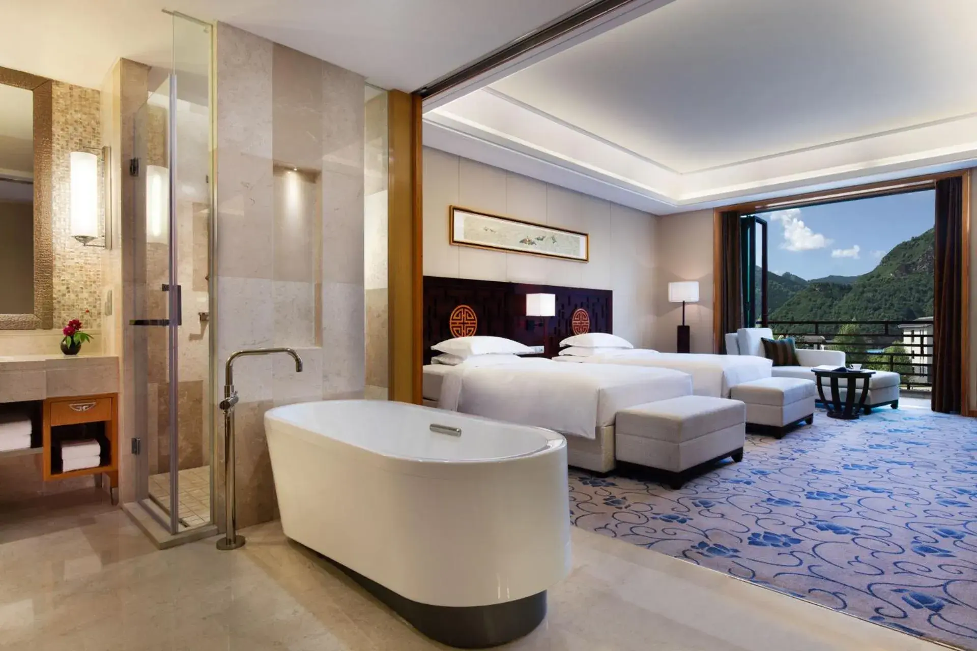 Twin Room with Courtyard View in Wutai Mountain Marriott Hotel Twin Room with Courtyard View in Wutai Mountain Marriott Hotel