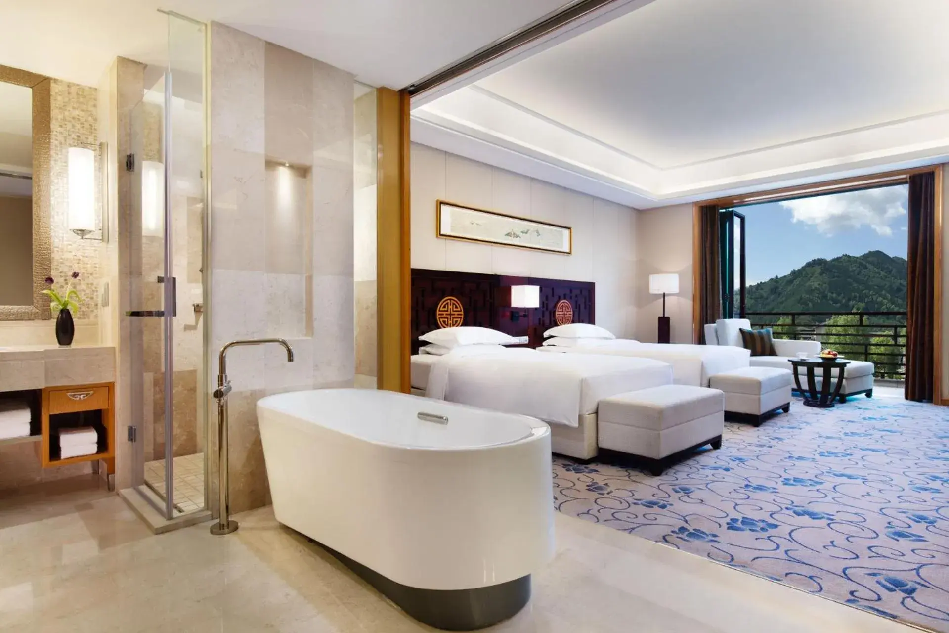 Deluxe Twin Room in Wutai Mountain Marriott Hotel Deluxe Twin Room in Wutai Mountain Marriott Hotel