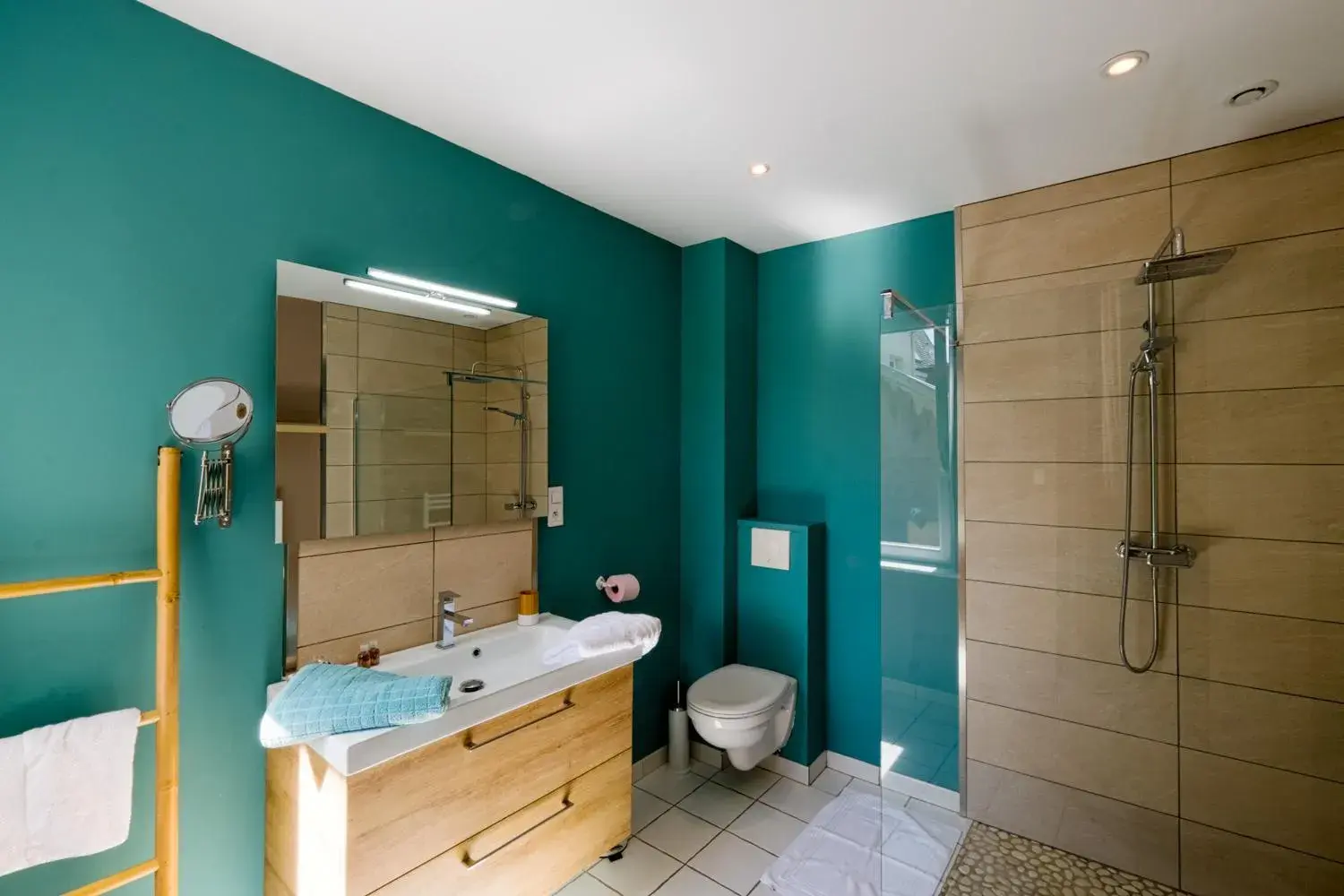 Deluxe Double Room with Shower in Le Nautilus Deluxe Double Room with Shower in Le Nautilus