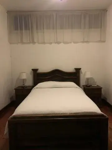 Standard Double Room with Fan in Hotel 1915 INN & SUITES Standard Double Room with Fan in Hotel 1915 INN & SUITES