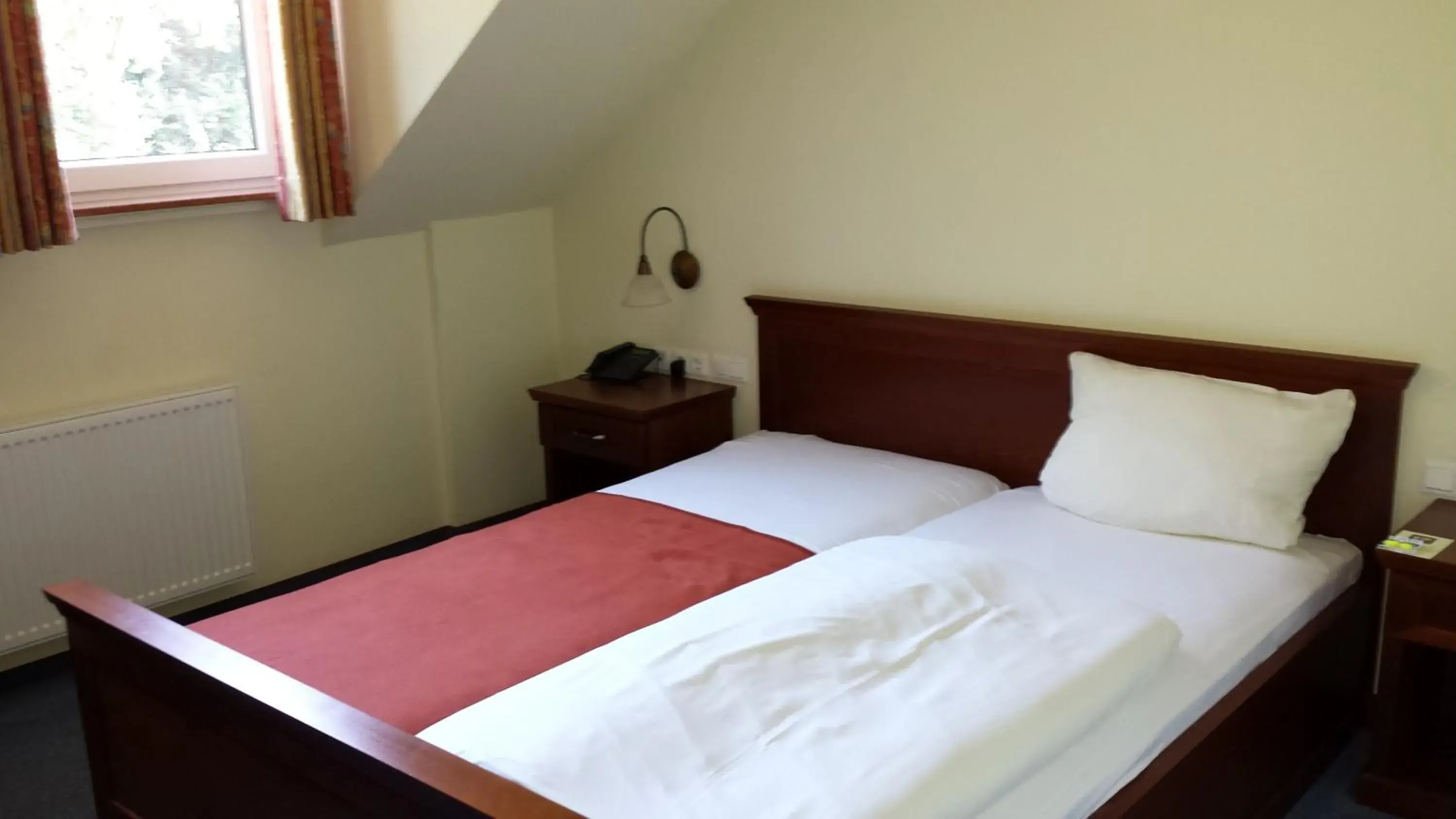 Double Room in Hotel Restaurant Am Pfauenhof Double Room in Hotel Restaurant Am Pfauenhof