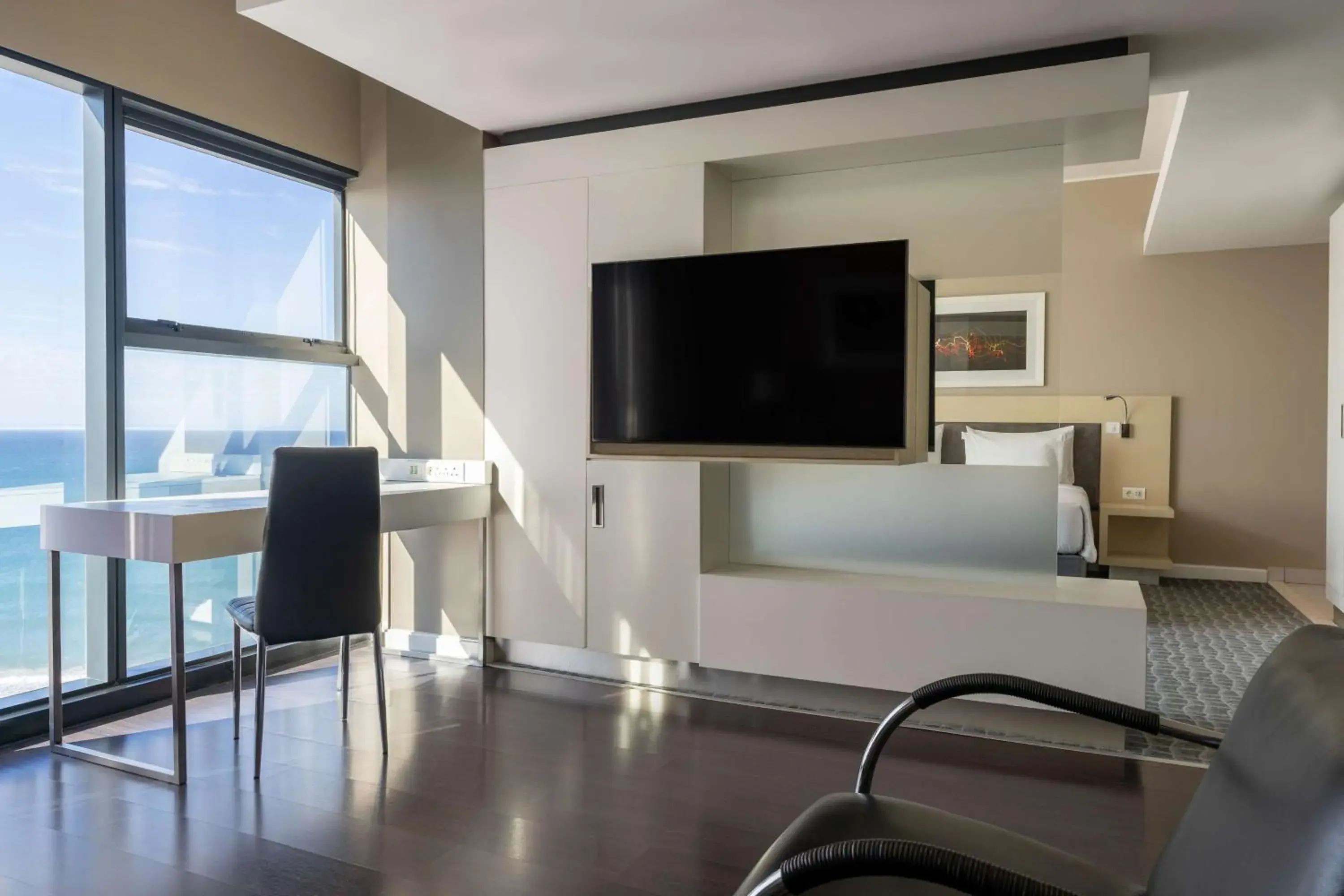 Junior Suite with Ocean View in Radisson Blu Hotel, Port Elizabeth Junior Suite with Ocean View in Radisson Blu Hotel, Port Elizabeth