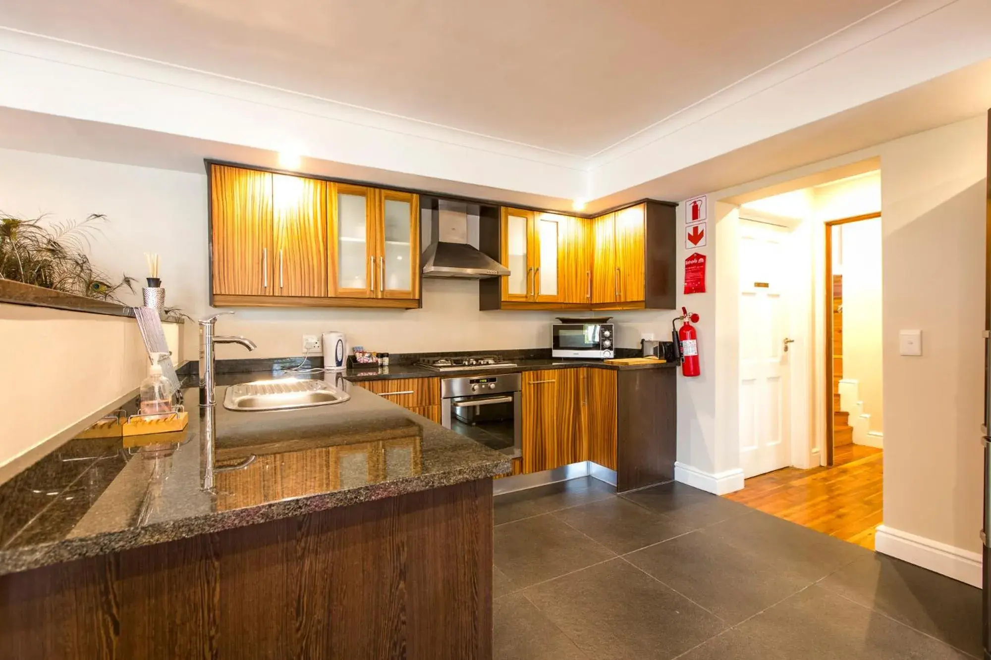Self-Catering Apartment in Orange Inn Knysna Self-Catering Apartment in Orange Inn Knysna