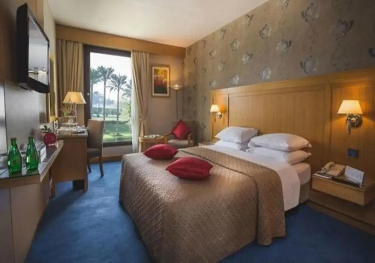 Executive Room with Lounge Access in Le Passage Cairo Hotel & Casino Executive Room with Lounge Access in Le Passage Cairo Hotel & Casino