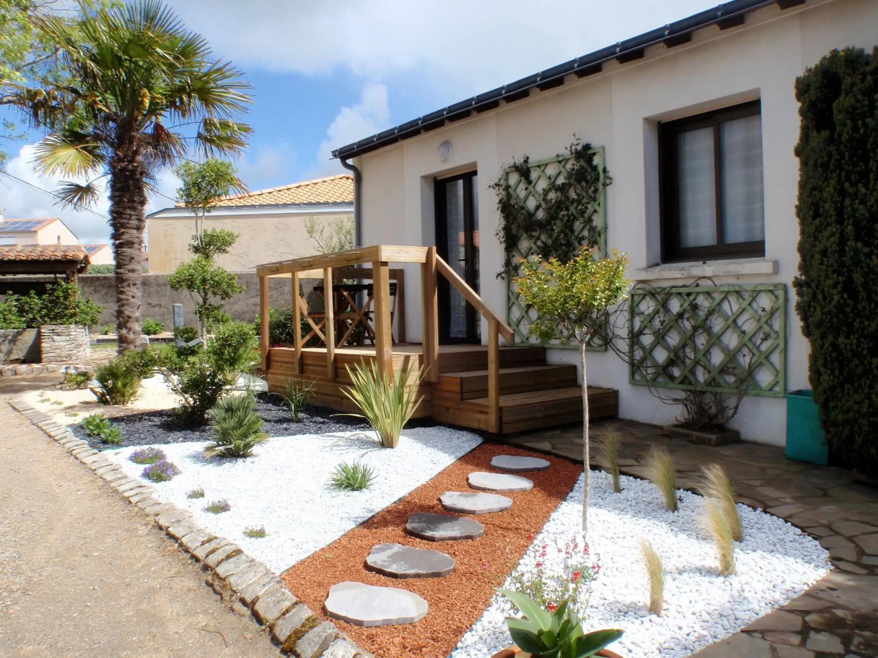 Double Room with Garden View in La Belgerie Double Room with Garden View in La Belgerie