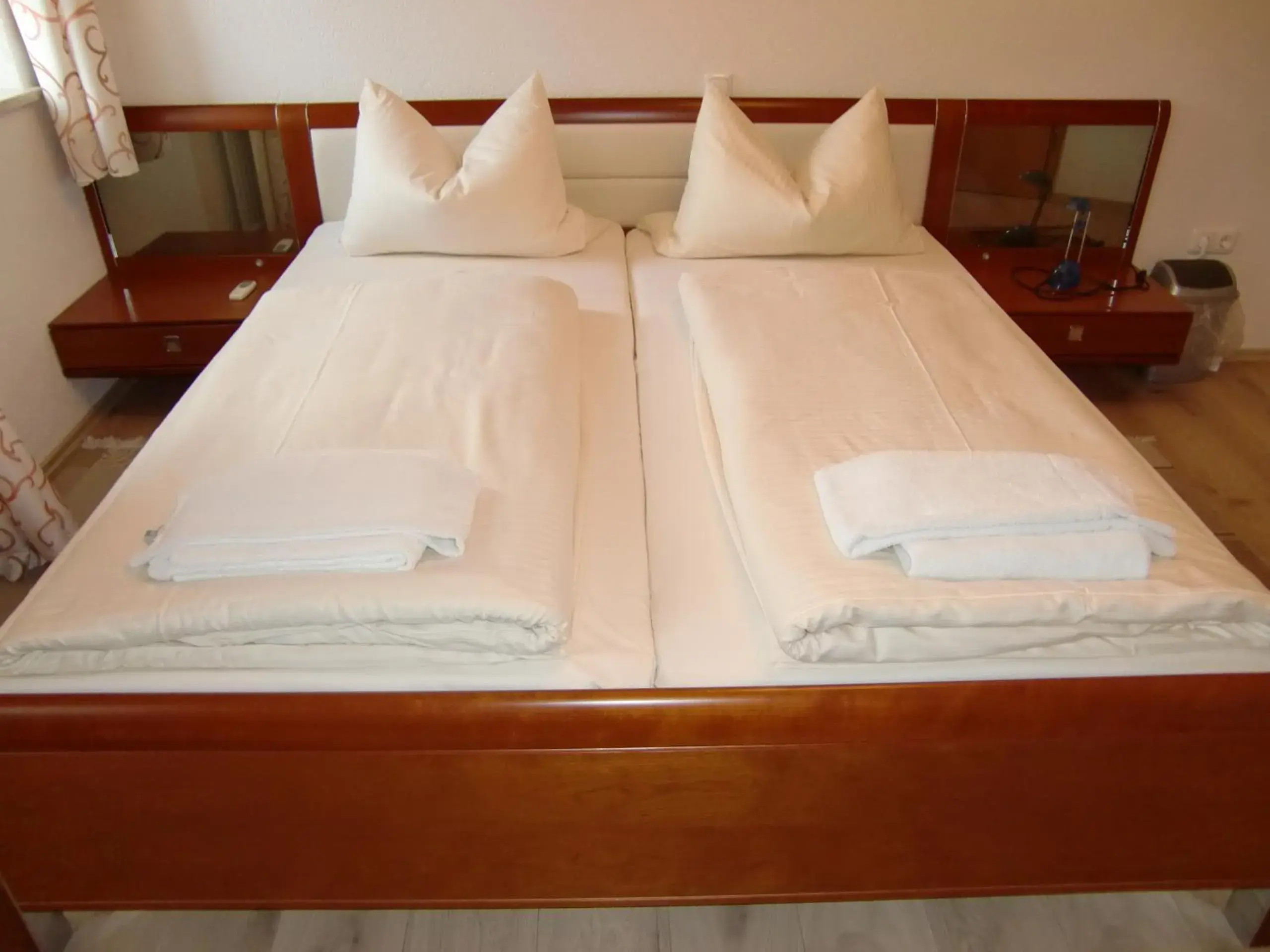 Double Room with Spa Bath in Landhotel Fuchsbau Double Room with Spa Bath in Landhotel Fuchsbau