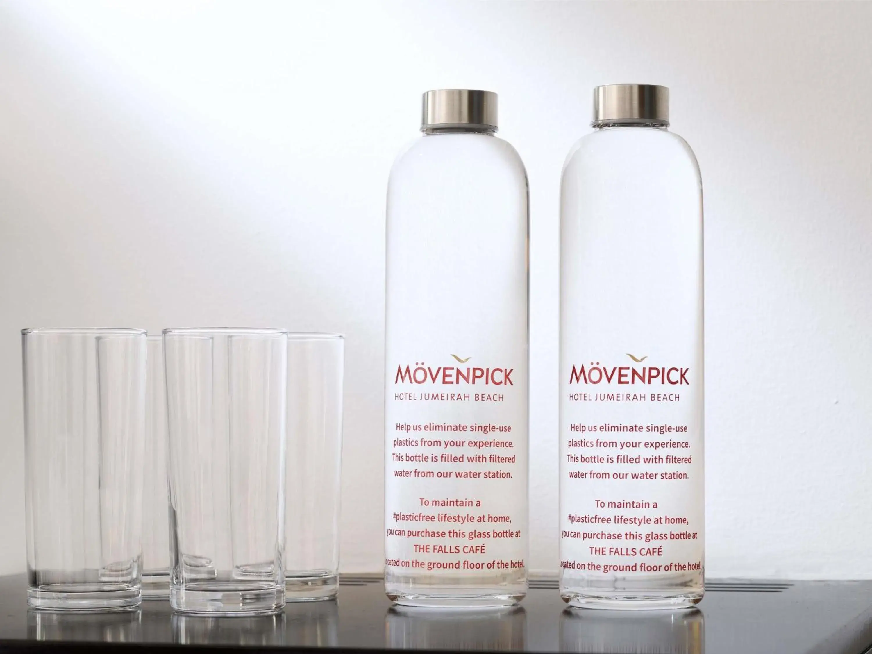 Superior Twin with Balcony in Mövenpick Hotel Jumeirah Beach Superior Twin with Balcony in Mövenpick Hotel Jumeirah Beach