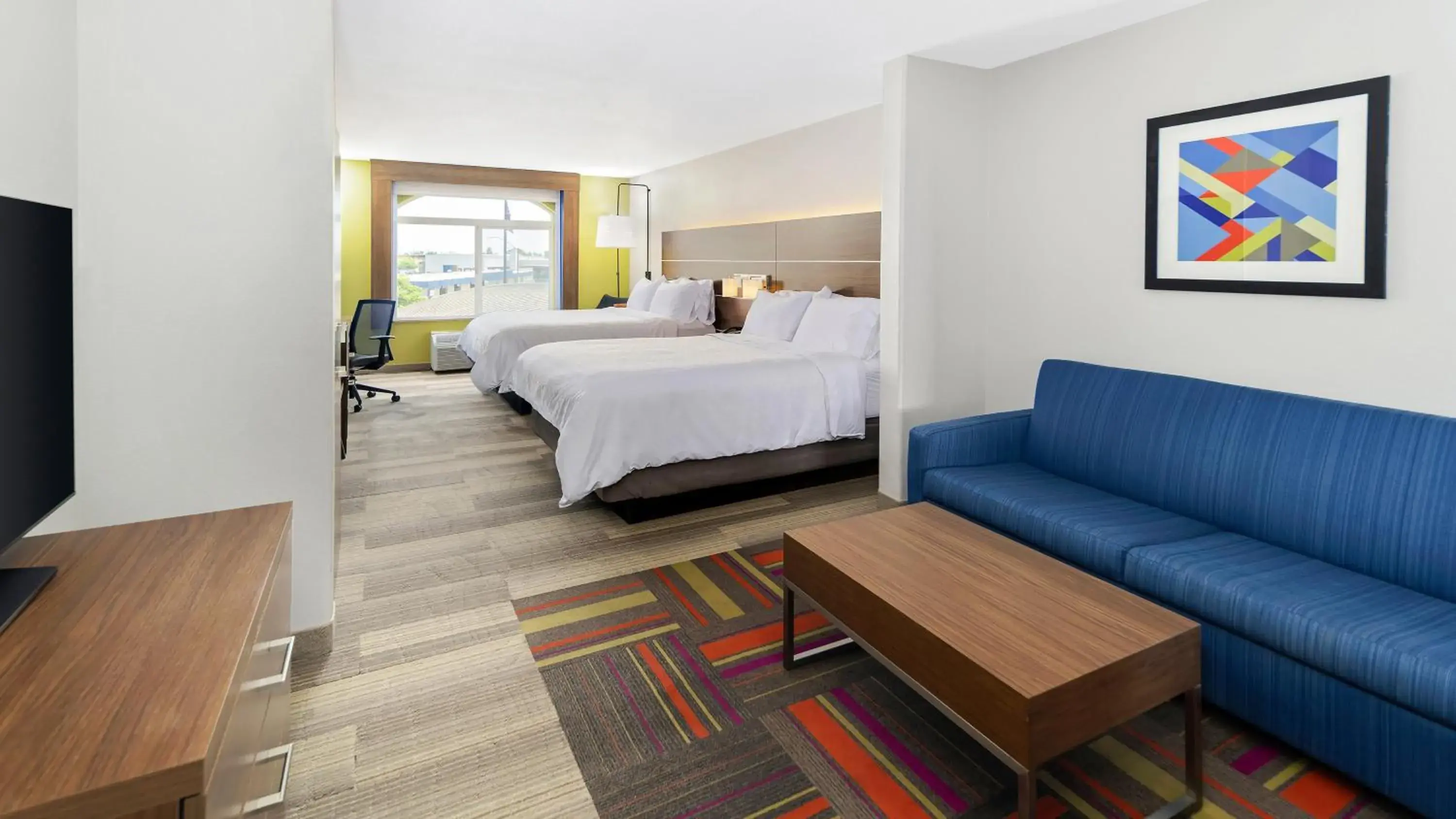 Queen Suite with Two Queen Beds in Holiday Inn Express & Suites Dinuba West by IHG Queen Suite with Two Queen Beds in Holiday Inn Express & Suites Dinuba West by IHG