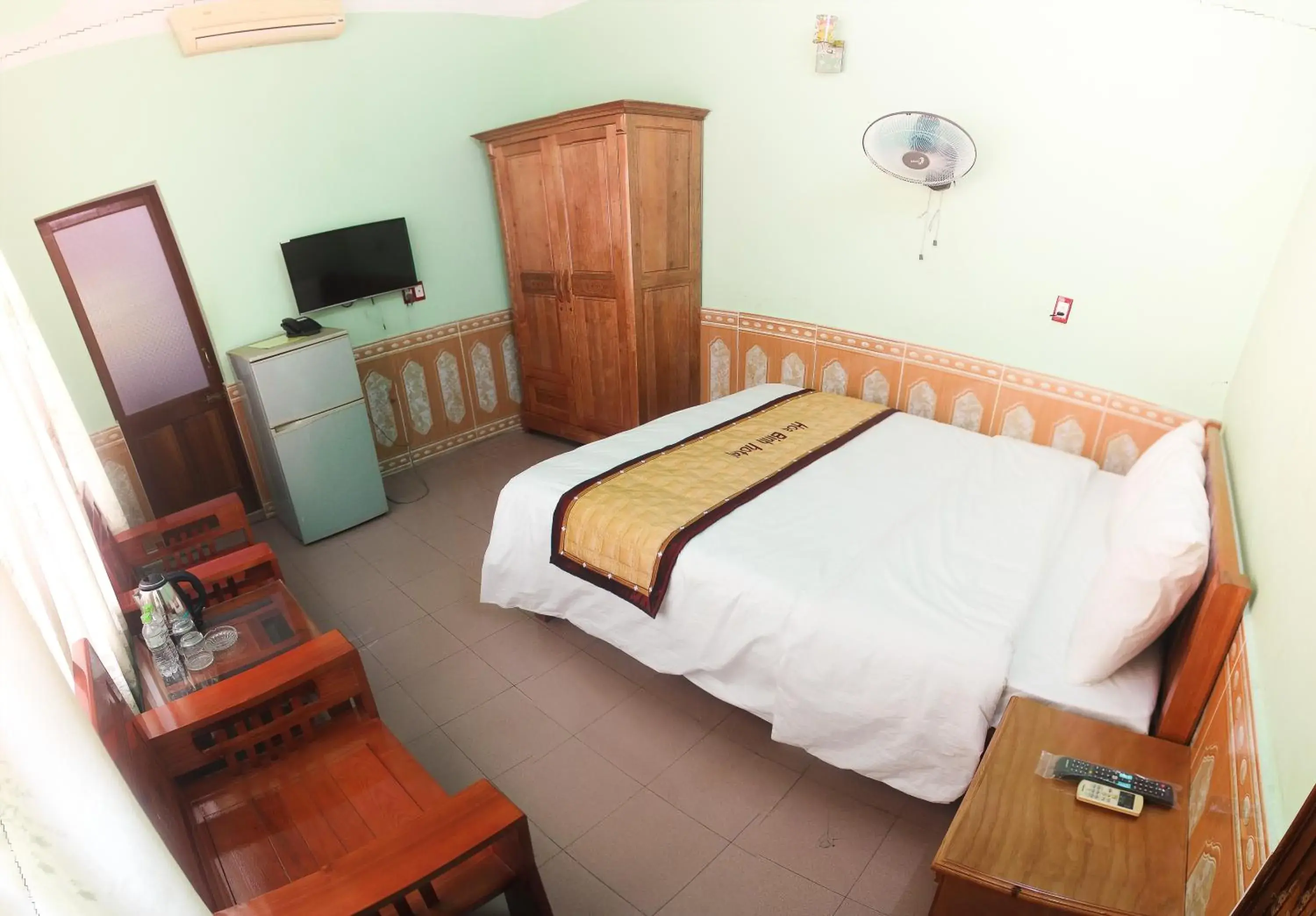 Standard Double Room in Hoa Binh Hotel Standard Double Room in Hoa Binh Hotel