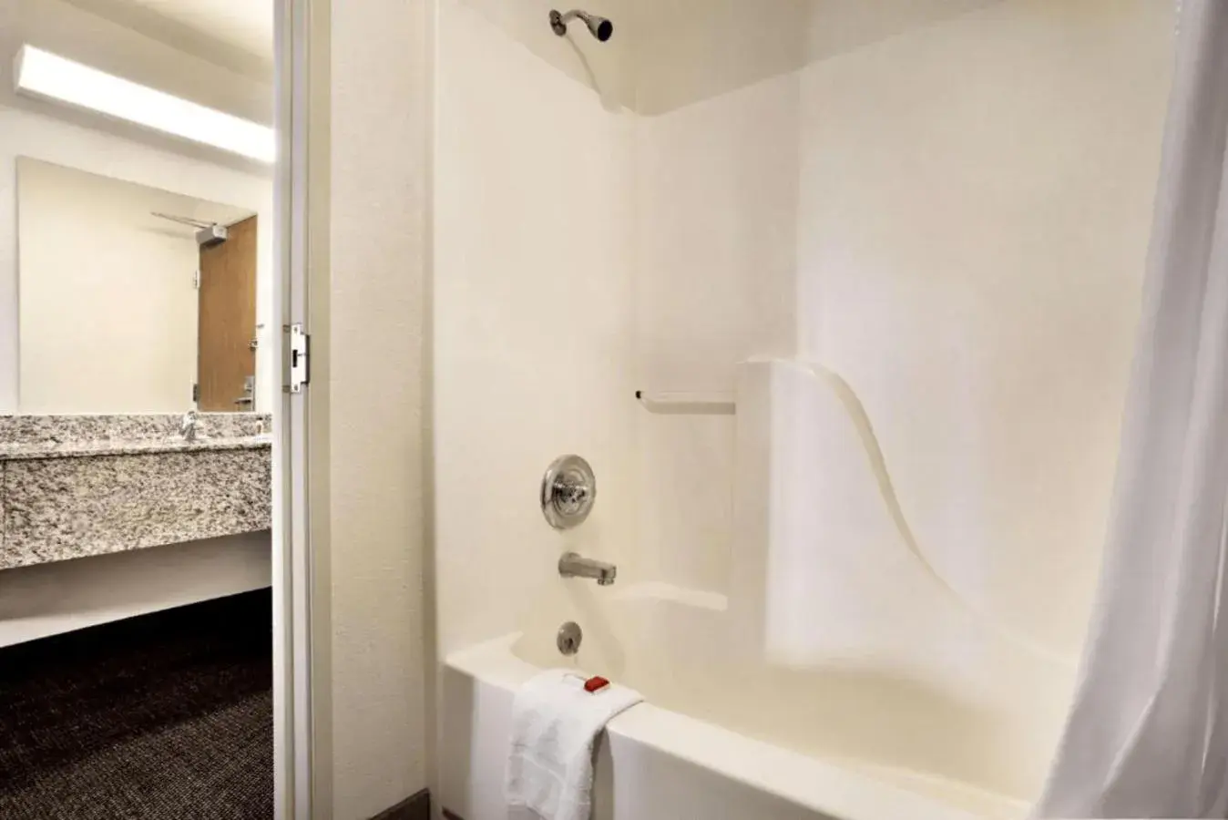 Queen Room - Mobility Access/Non-Smoking in Travelodge by Wyndham Cheyenne Queen Room - Mobility Access/Non-Smoking in Travelodge by Wyndham Cheyenne