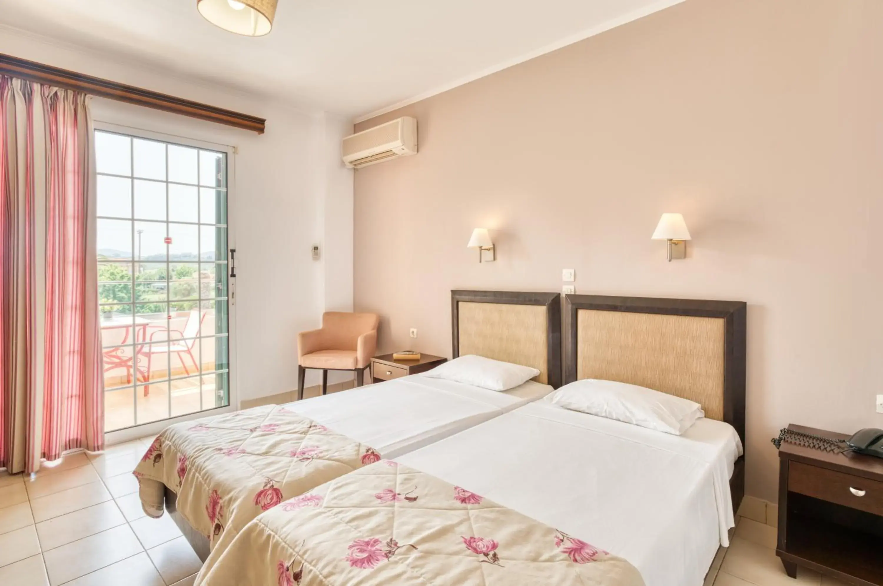 Family Room in Oscar Hotel Family Room in Oscar Hotel