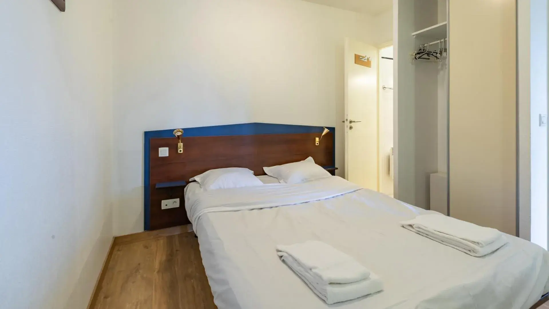 3 Bedroom Apartment for 8 people - mountain view in Vacancéole - Appart'Vacances Pyrénées 2000 3 Bedroom Apartment for 8 people - mountain view in Vacancéole - Appart'Vacances Pyrénées 2000