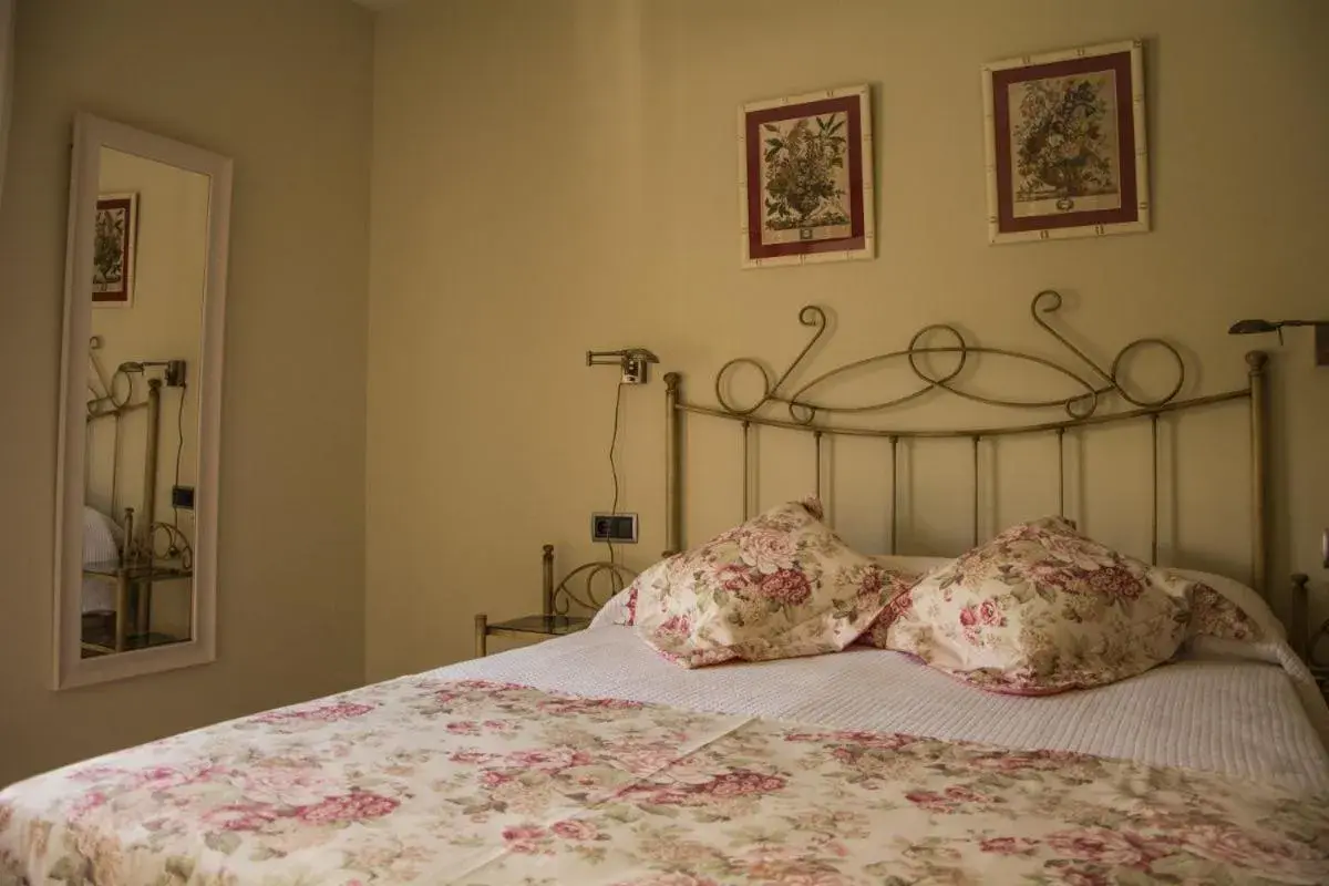 Standard Double Room in Casa Rural Fuente El Boticario Standard Double Room in Casa Rural Fuente El Boticario