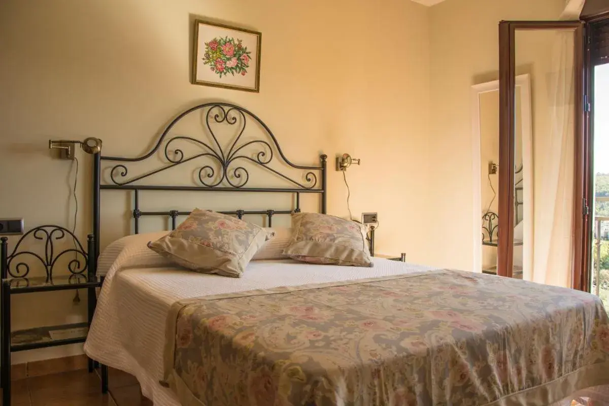 Standard Double Room in Casa Rural Fuente El Boticario Standard Double Room in Casa Rural Fuente El Boticario