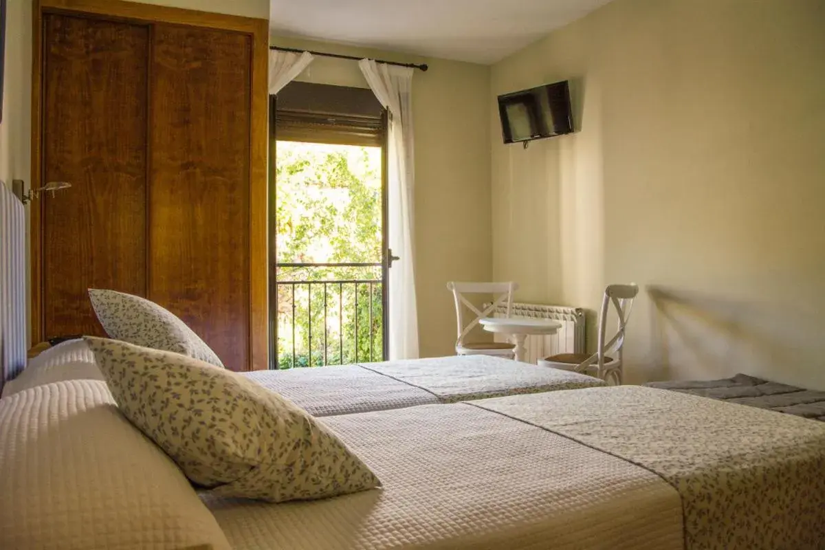 Standard Twin Room in Casa Rural Fuente El Boticario Standard Twin Room in Casa Rural Fuente El Boticario