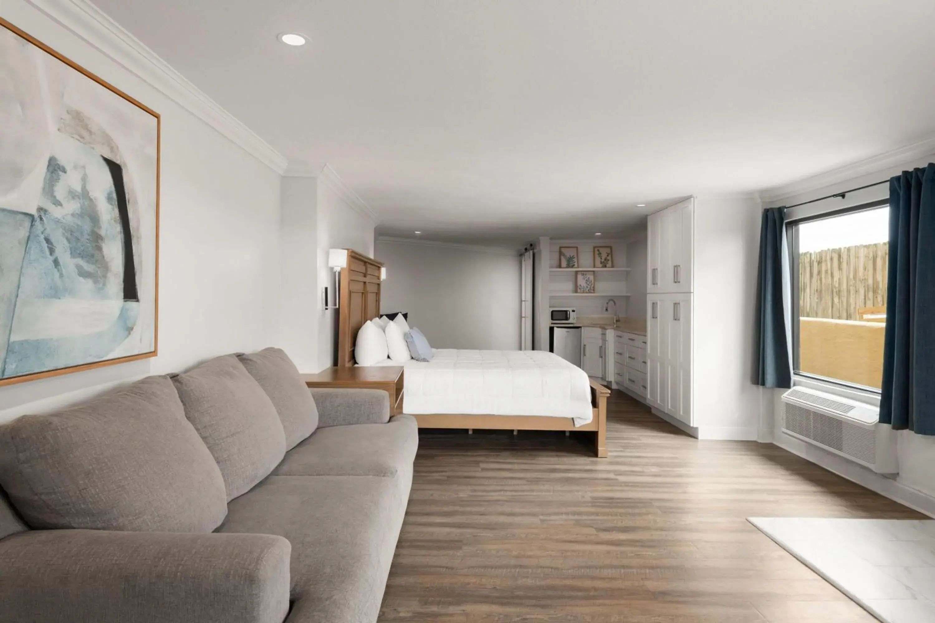 Executive King Room in Wyndham Garden Fort Walton Beach Destin Executive King Room in Wyndham Garden Fort Walton Beach Destin