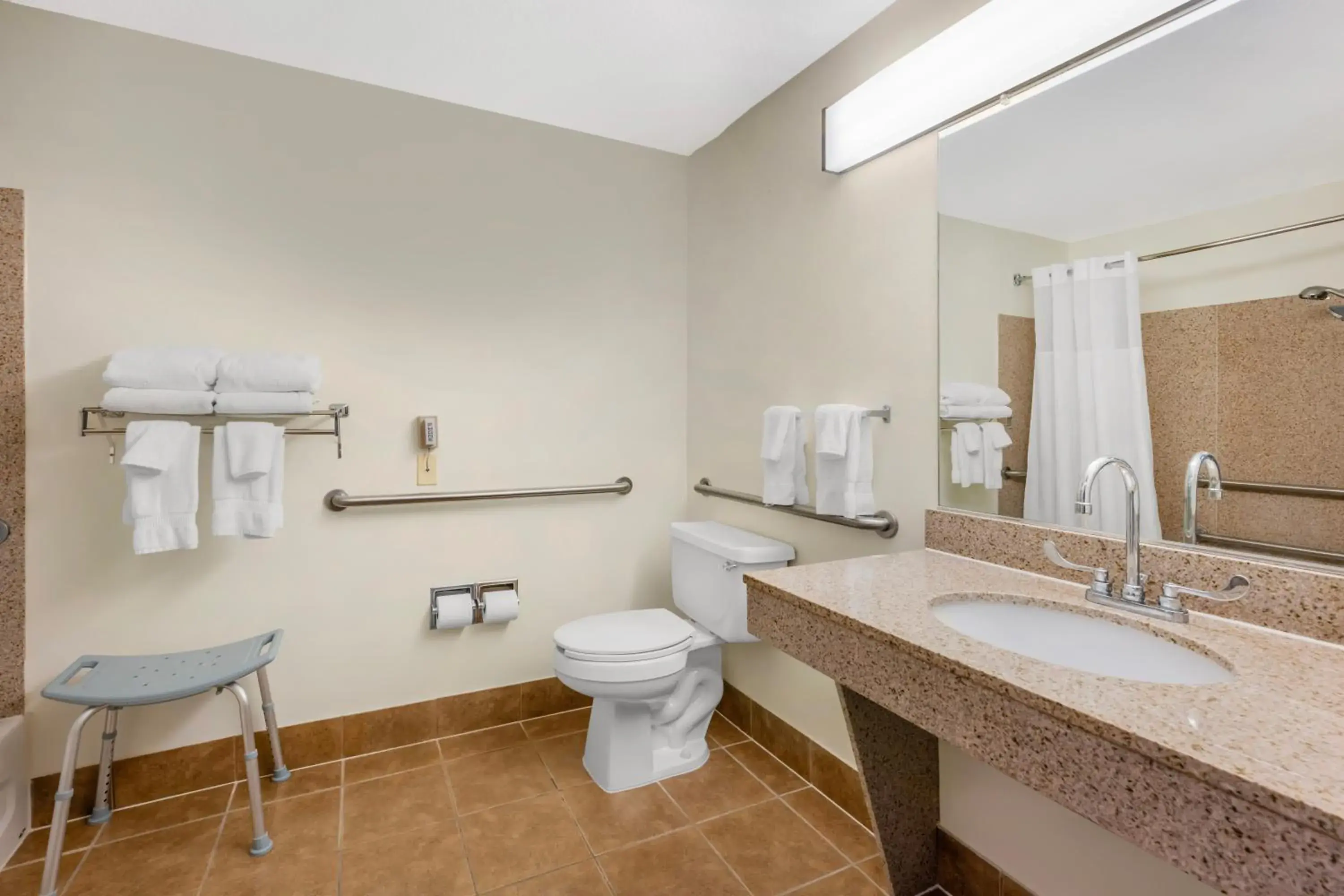 King Suite - Accessible/Non-Smoking in Clarion Pointe Sioux Falls Airport King Suite - Accessible/Non-Smoking in Clarion Pointe Sioux Falls Airport