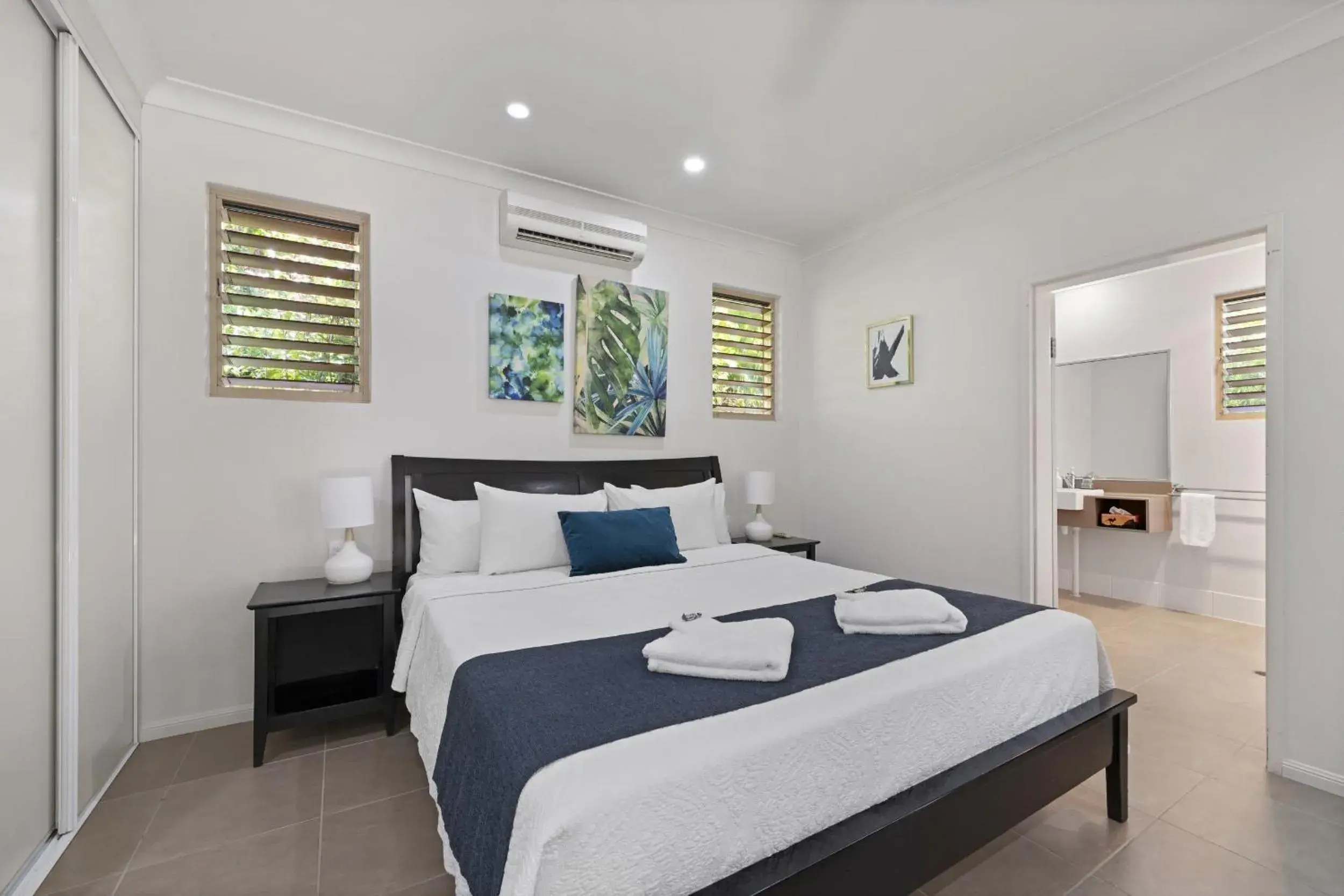 King Suite with Spa Bath in Blue Summit Hideaway King Suite with Spa Bath in Blue Summit Hideaway