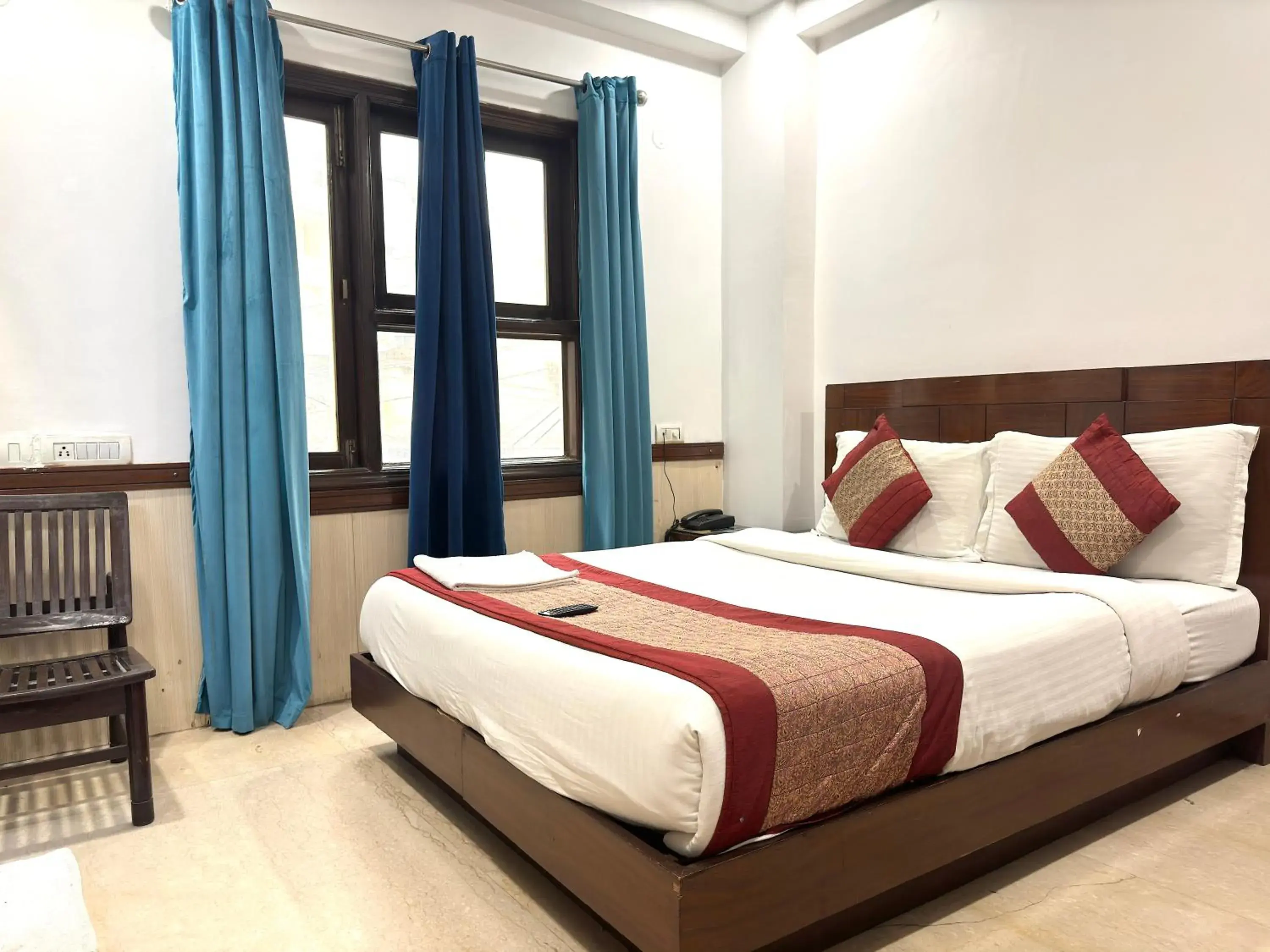 Double or Twin Room in Hotel The Daanish Residency - Karol Bagh Double or Twin Room in Hotel The Daanish Residency - Karol Bagh