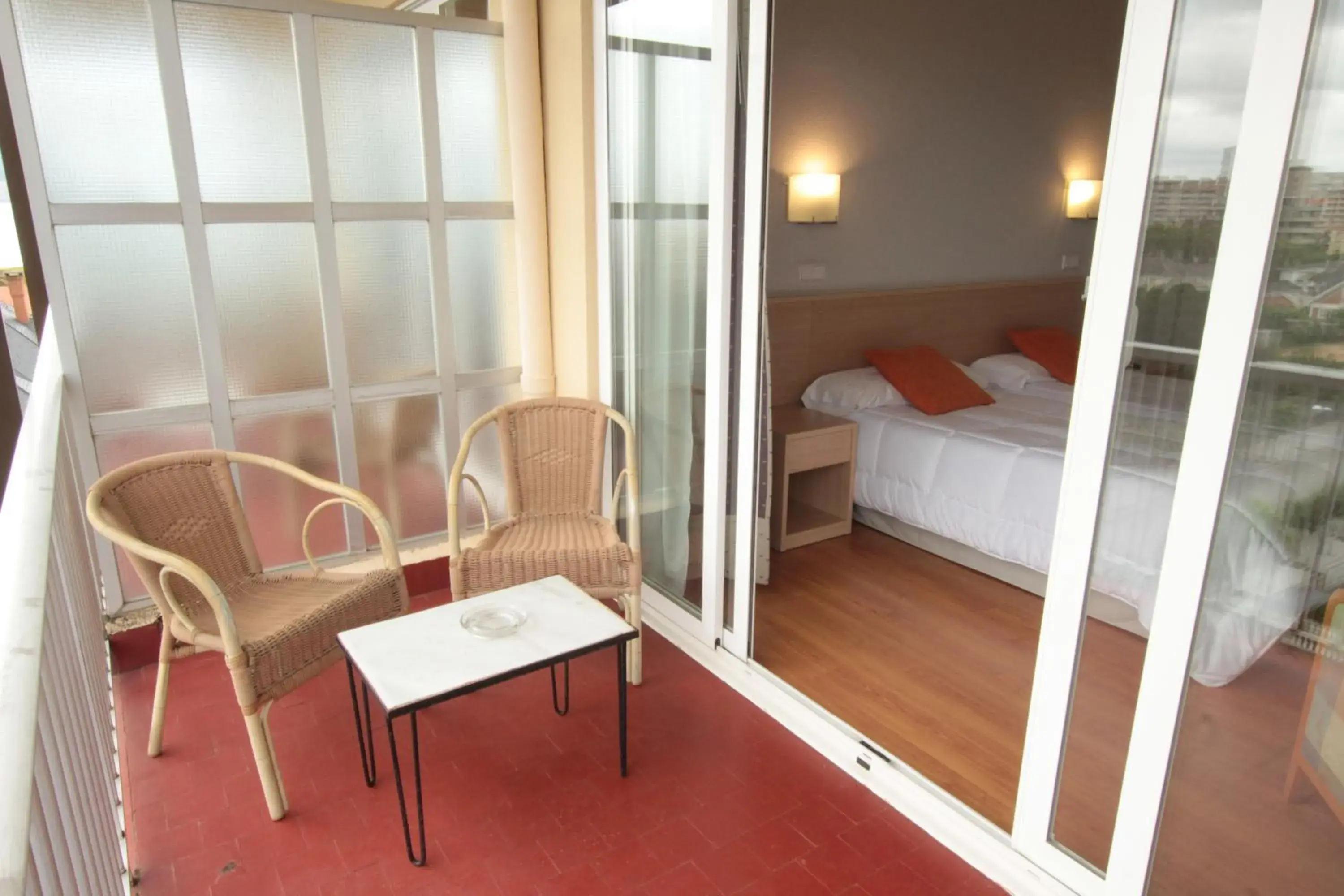 Single Room in Hotel Cosmopol Single Room in Hotel Cosmopol