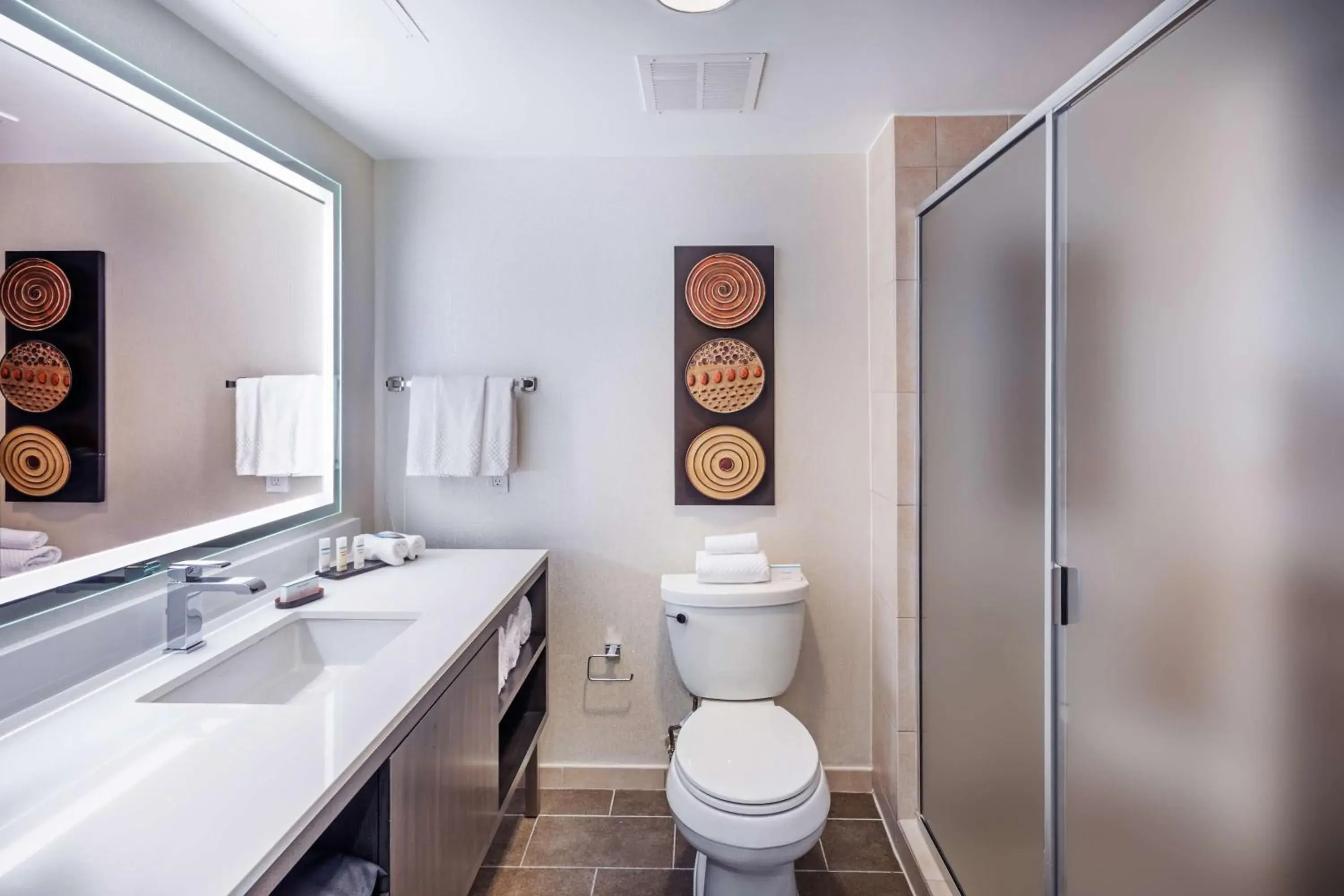 Two-Room Premium Corner King Suite in Embassy Suites by Hilton Houston-Energy Corridor Two-Room Premium Corner King Suite in Embassy Suites by Hilton Houston-Energy Corridor