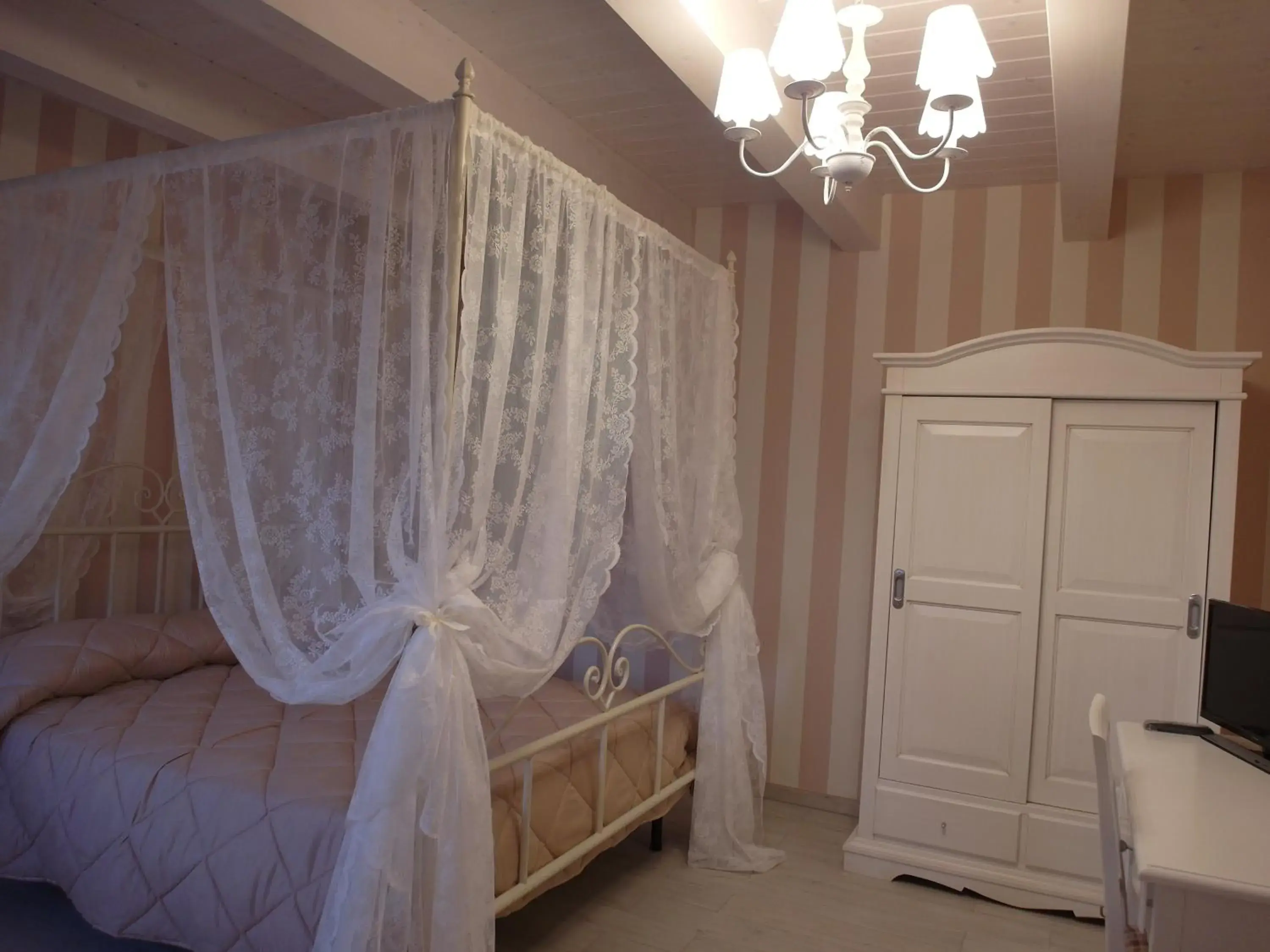 Deluxe Double Room with Shower in Ca' del Conte - Maison de Charme Deluxe Double Room with Shower in Ca' del Conte - Maison de Charme