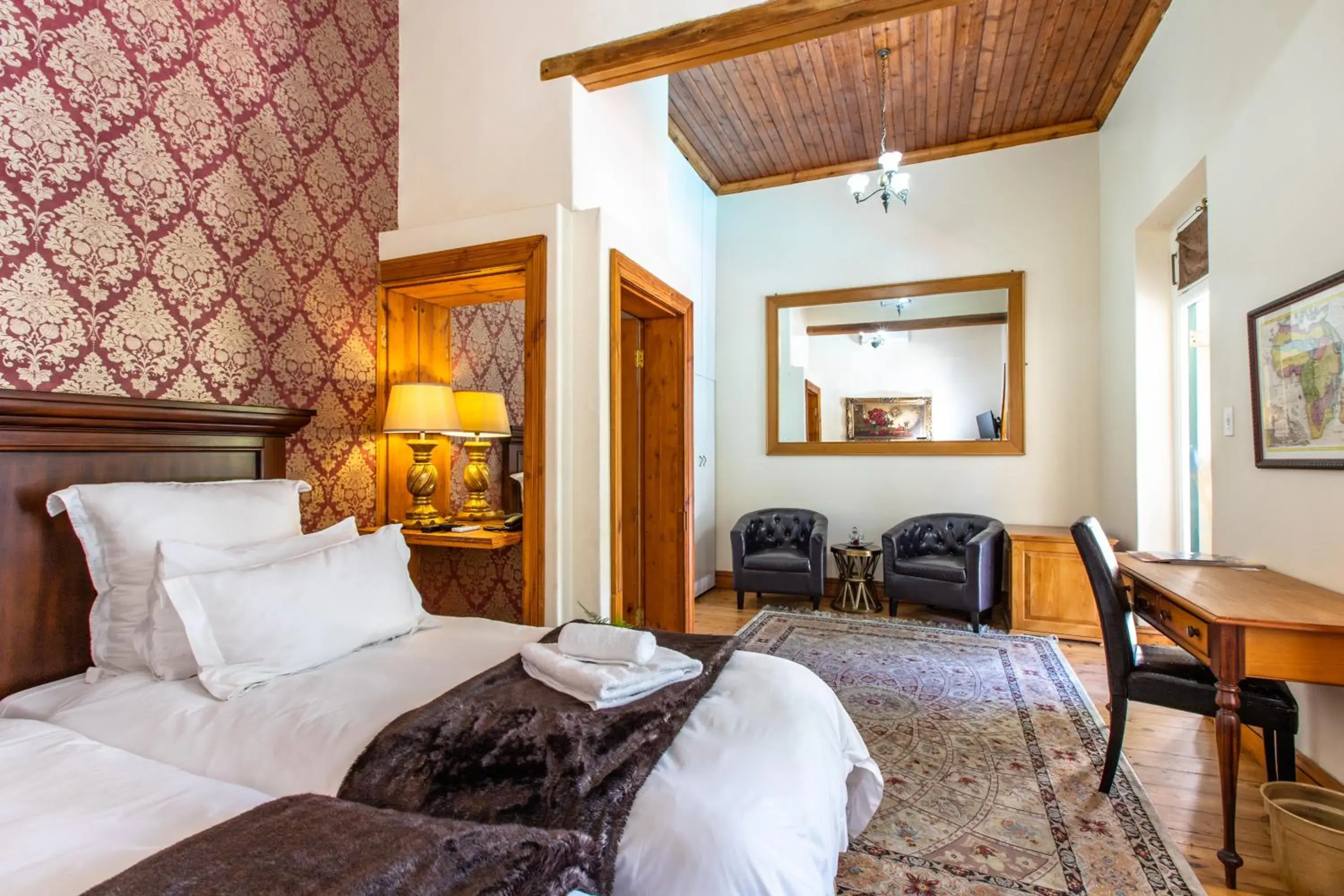 Luxury King Room - single occupancy in Evergreen Manor and Spa Luxury King Room - single occupancy in Evergreen Manor and Spa