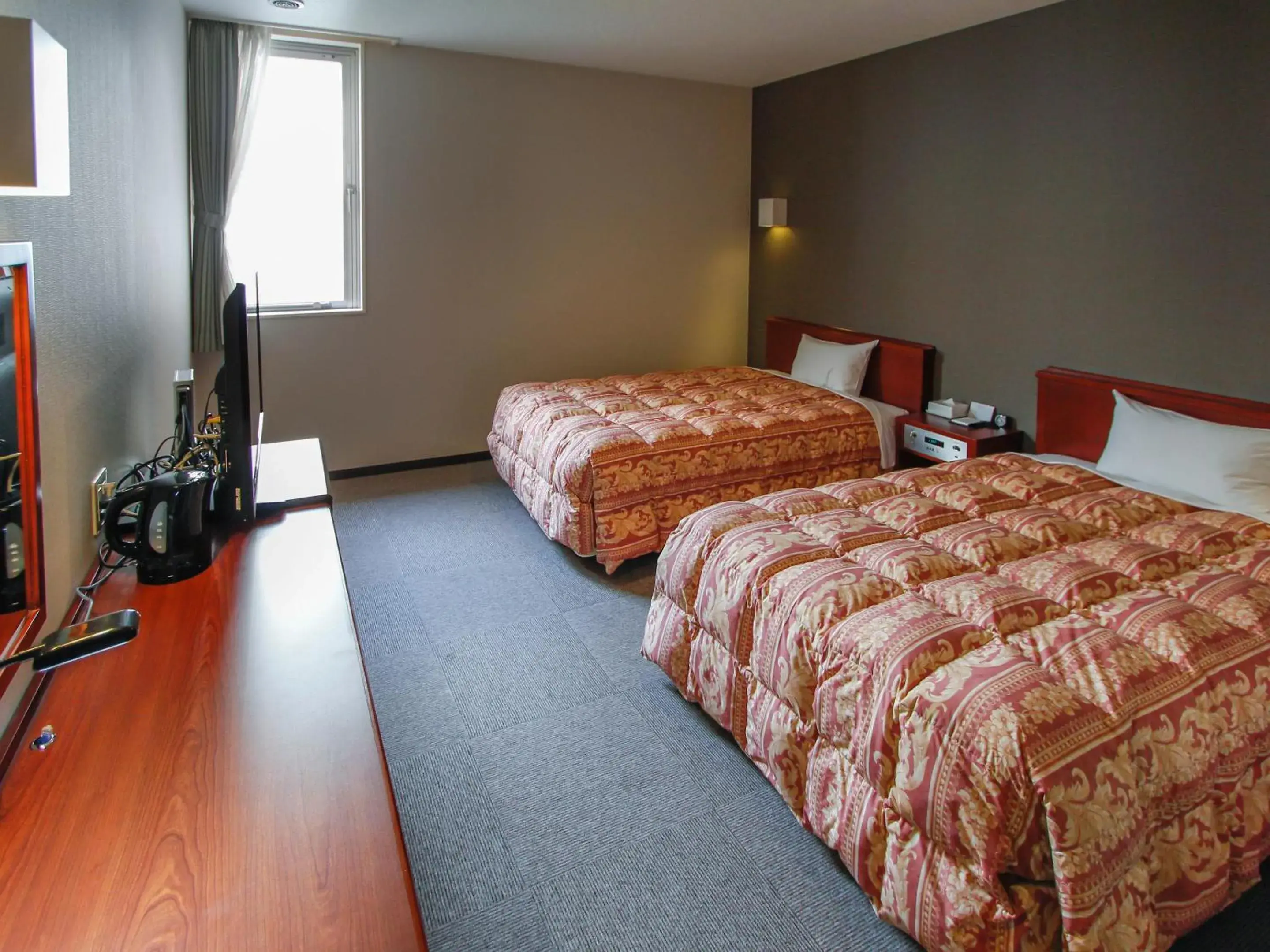 Twin Room - single occupancy - Smoking in HOTEL LiVEMAX BUDGET Hamamatsu-Ekimae Twin Room - single occupancy - Smoking in HOTEL LiVEMAX BUDGET Hamamatsu-Ekimae