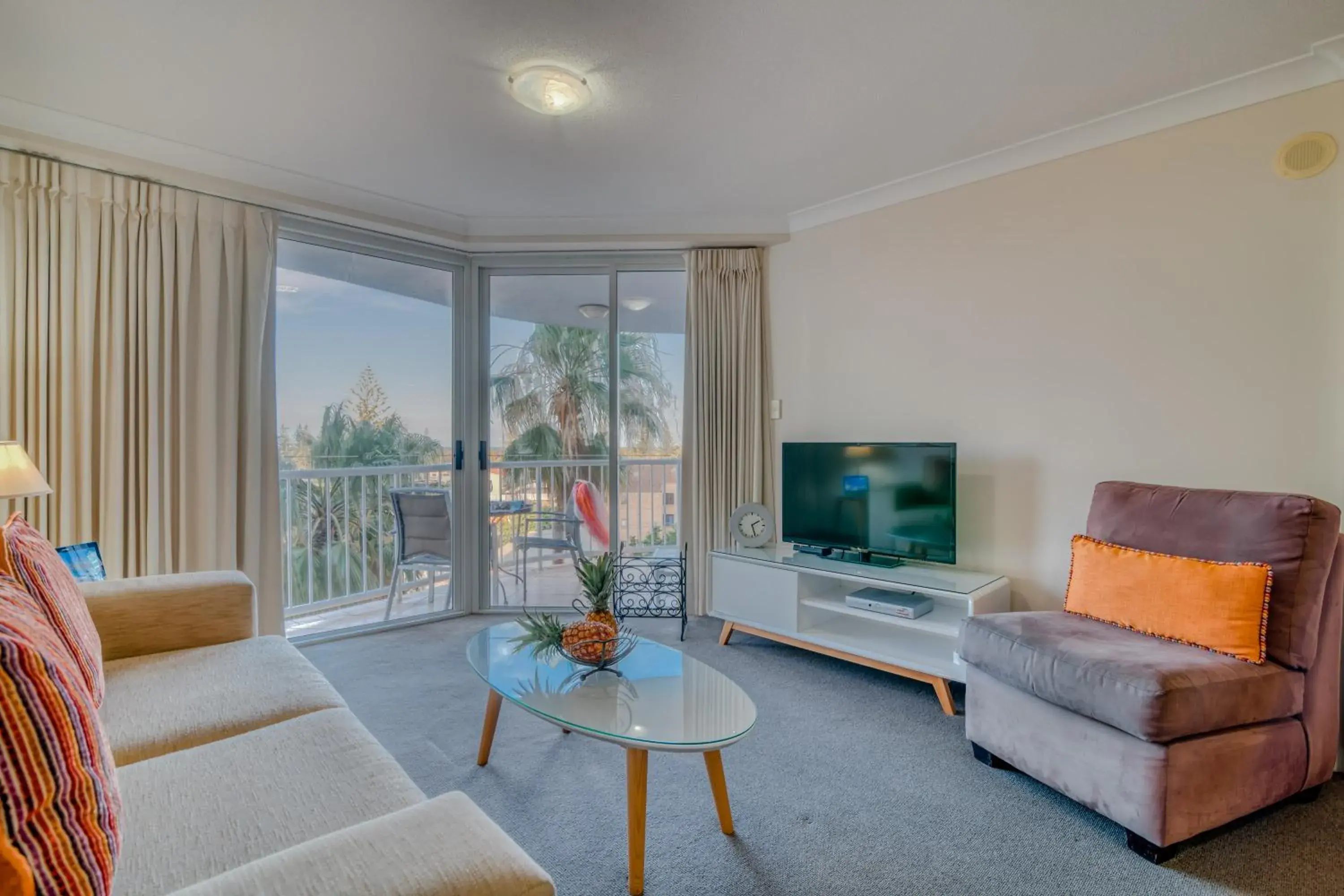 One-Bedroom Apartment in Bel Air on Broadbeach - Official One-Bedroom Apartment in Bel Air on Broadbeach - Official