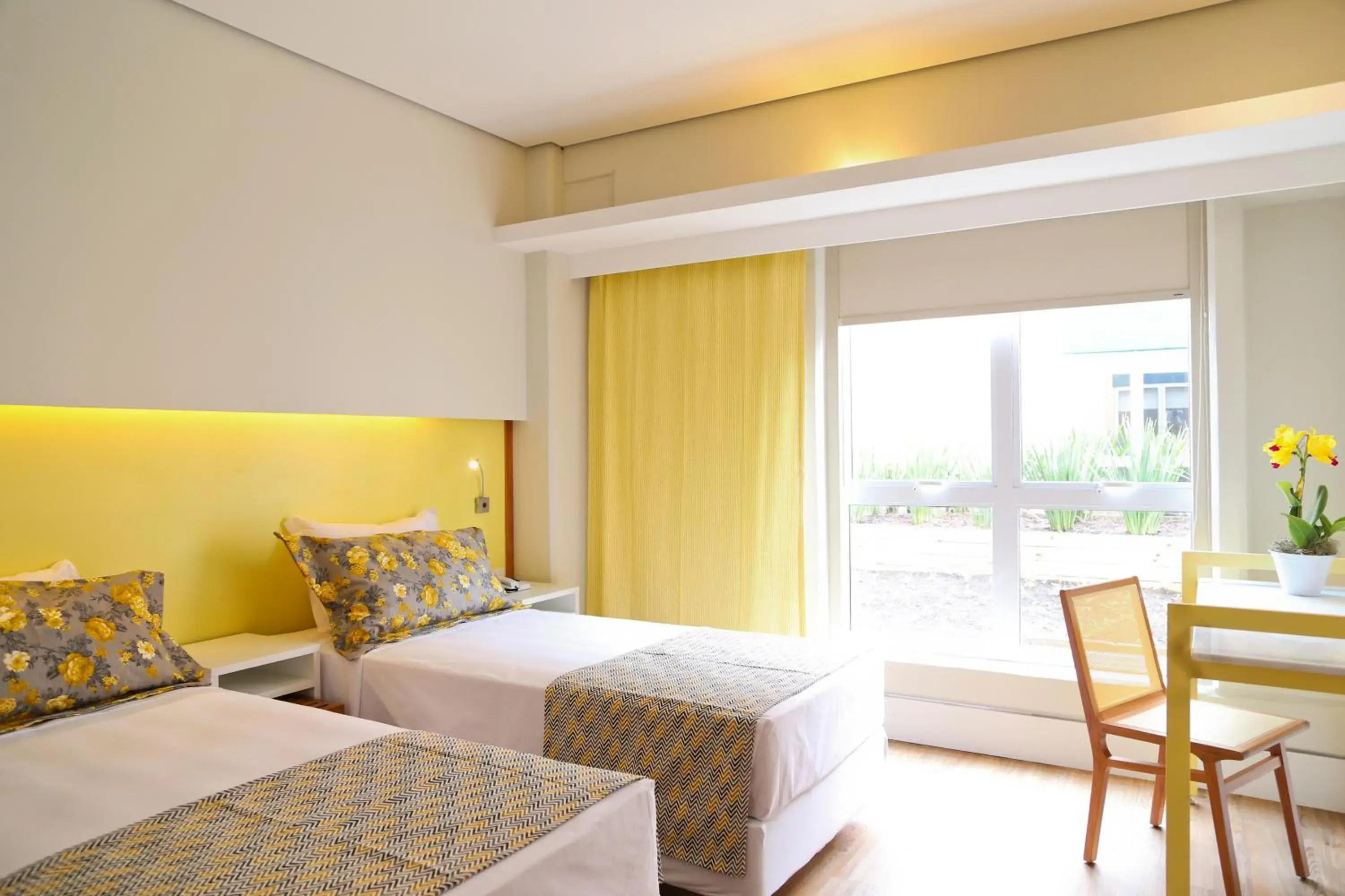 Superior Twin Room - single occupancy in Vitória Hotel Express Dom Pedro Superior Twin Room - single occupancy in Vitória Hotel Express Dom Pedro