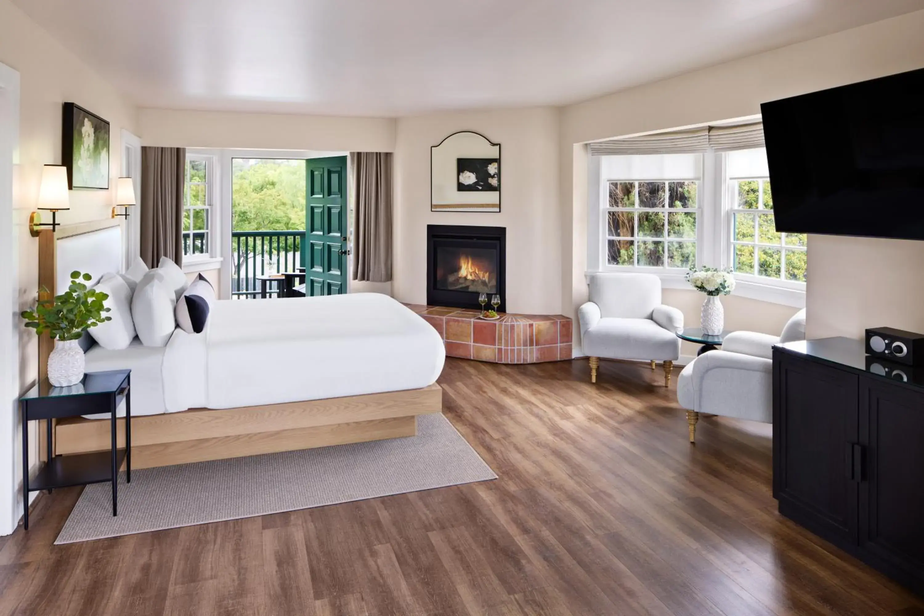 Bakery Building King (ADA) in Maison Fleurie, A Four Sisters Inn Bakery Building King (ADA) in Maison Fleurie, A Four Sisters Inn