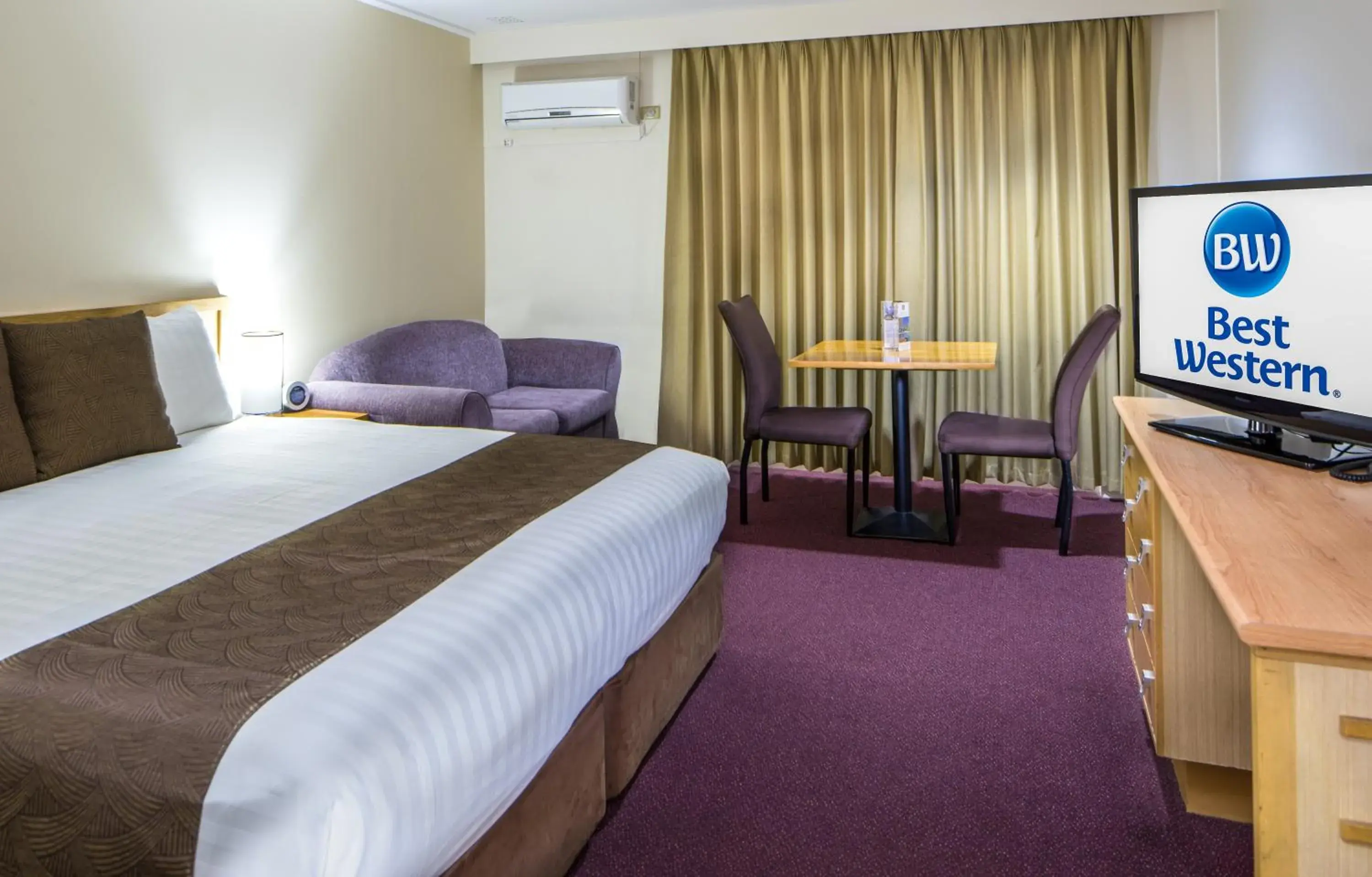 Executive King Room in Hospitality Geraldton SureStay Collection by Best Western Executive King Room in Hospitality Geraldton SureStay Collection by Best Western