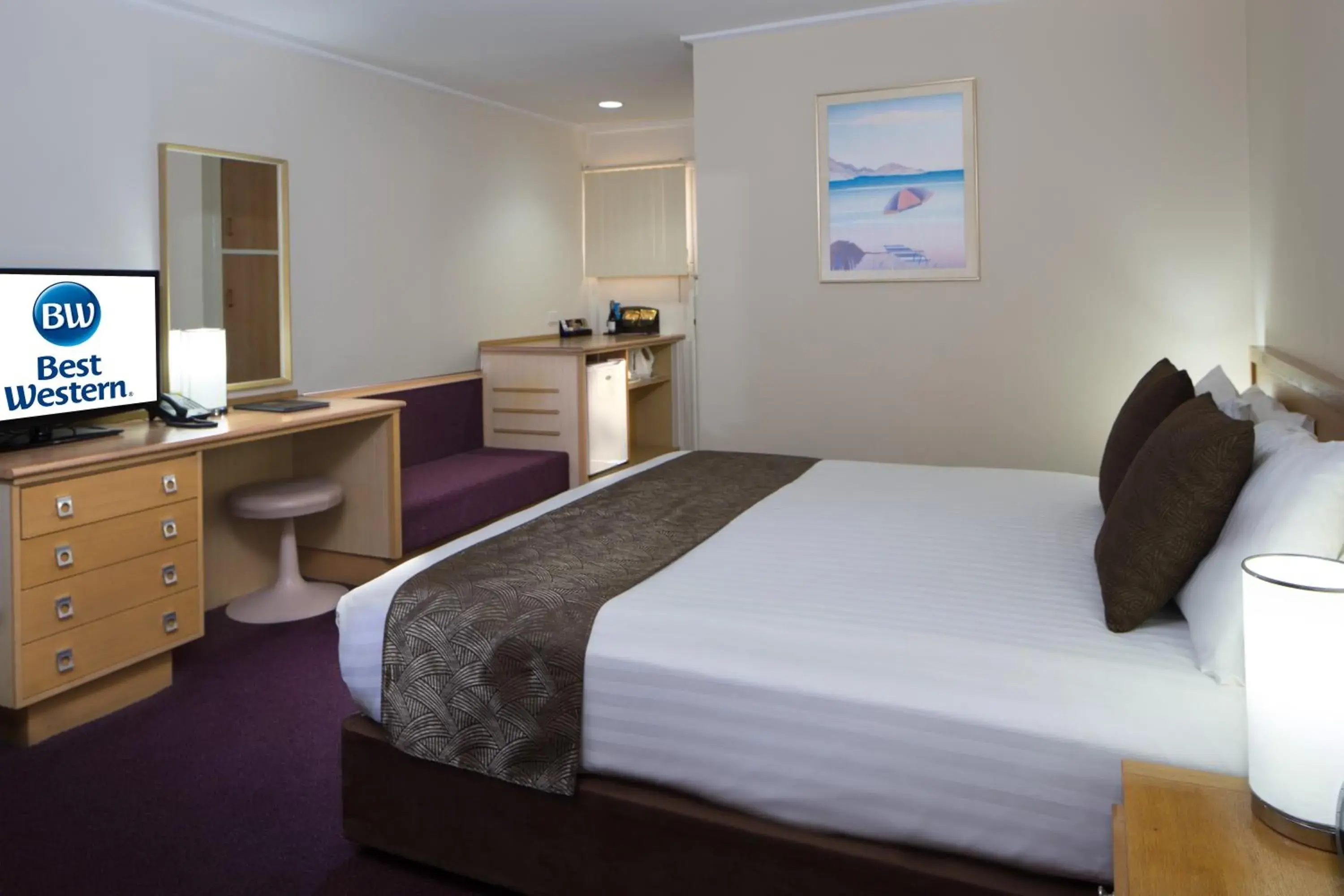 Executive Queen Room in Hospitality Geraldton SureStay Collection by Best Western Executive Queen Room in Hospitality Geraldton SureStay Collection by Best Western